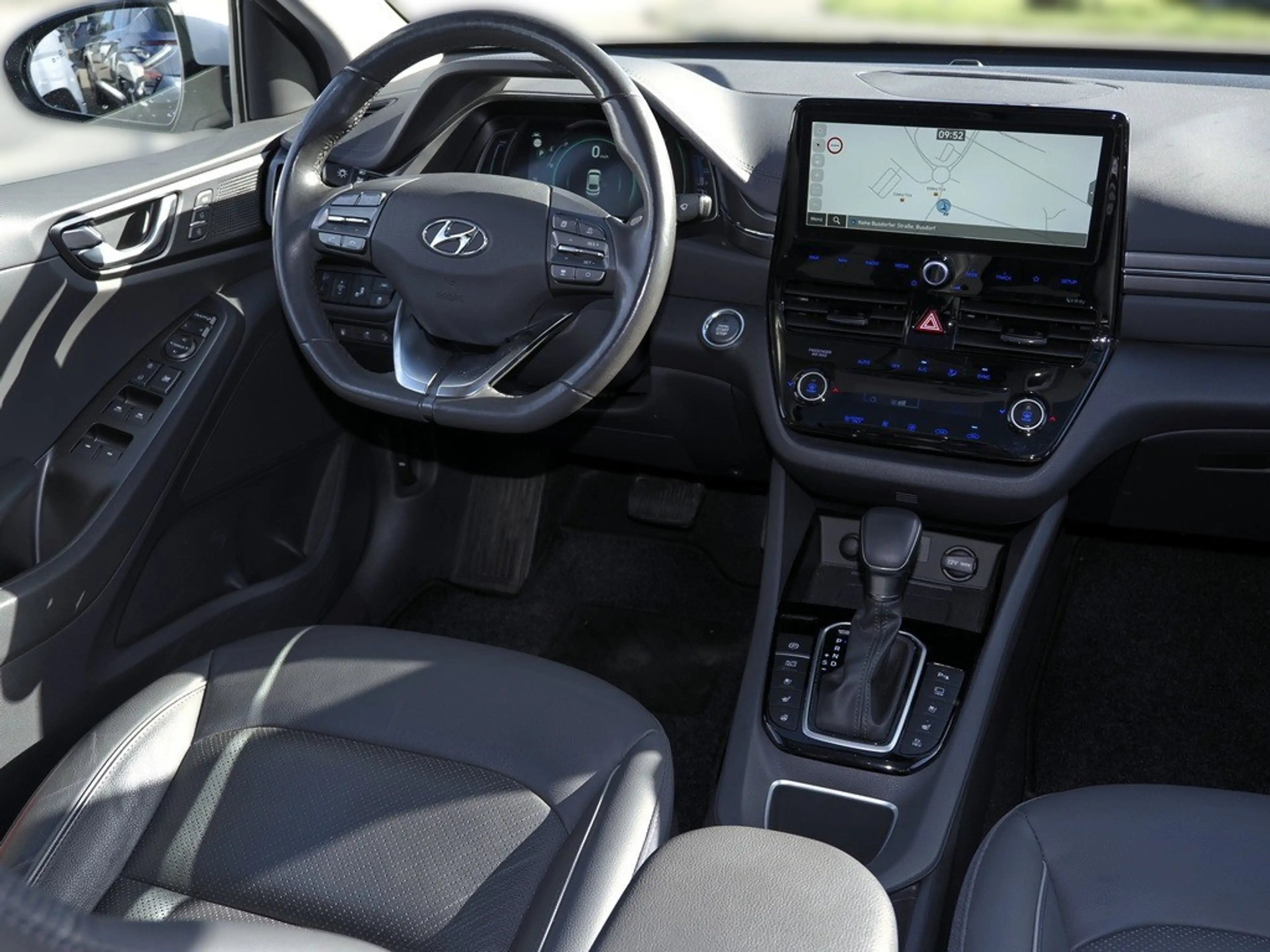 Hyundai IONIQ 1.6 GDI PRIME PHEV SHZ LHZ GSHD NAVI LED — photo 10