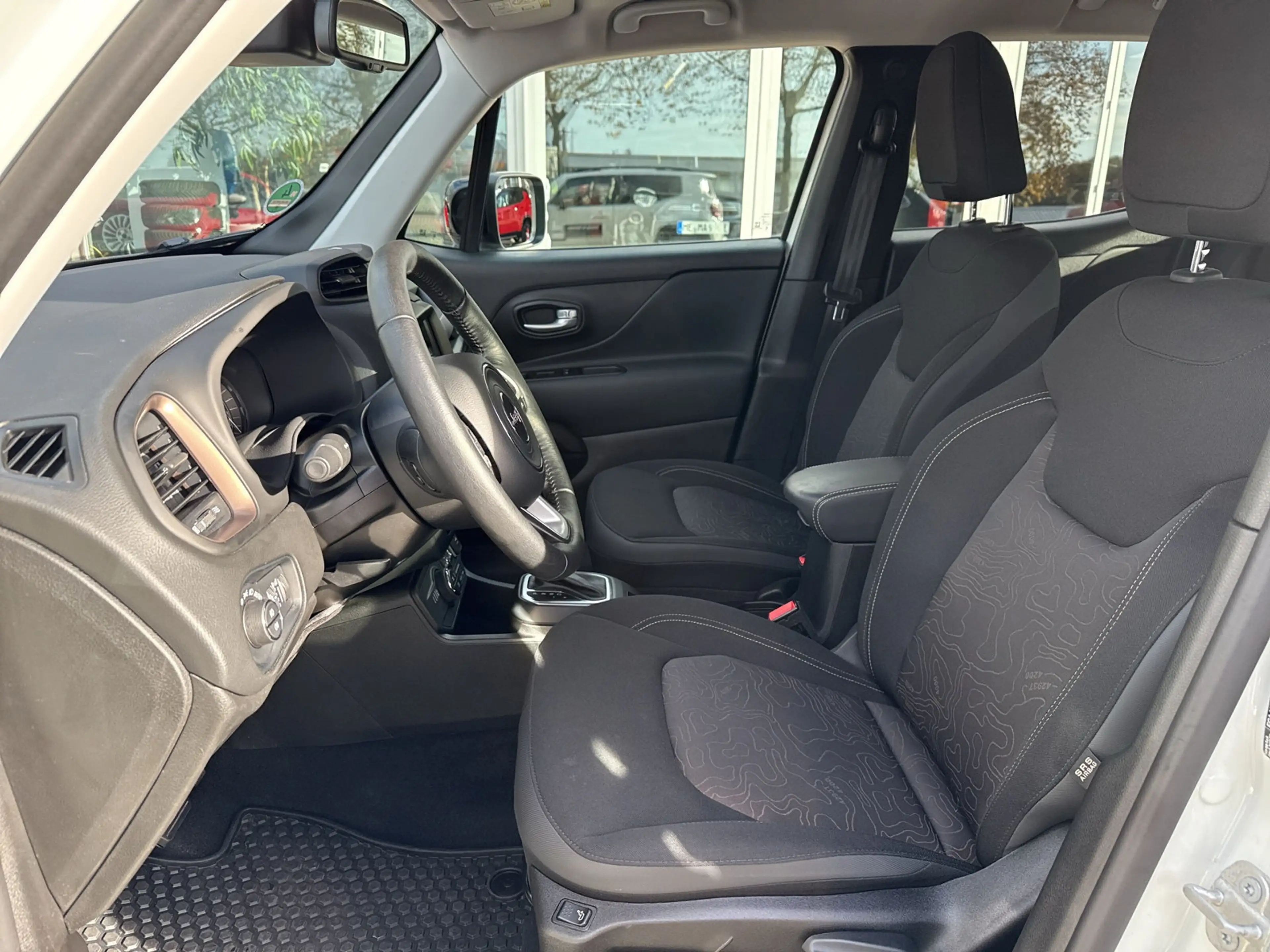 Jeep Renegade High Upland — photo 6
