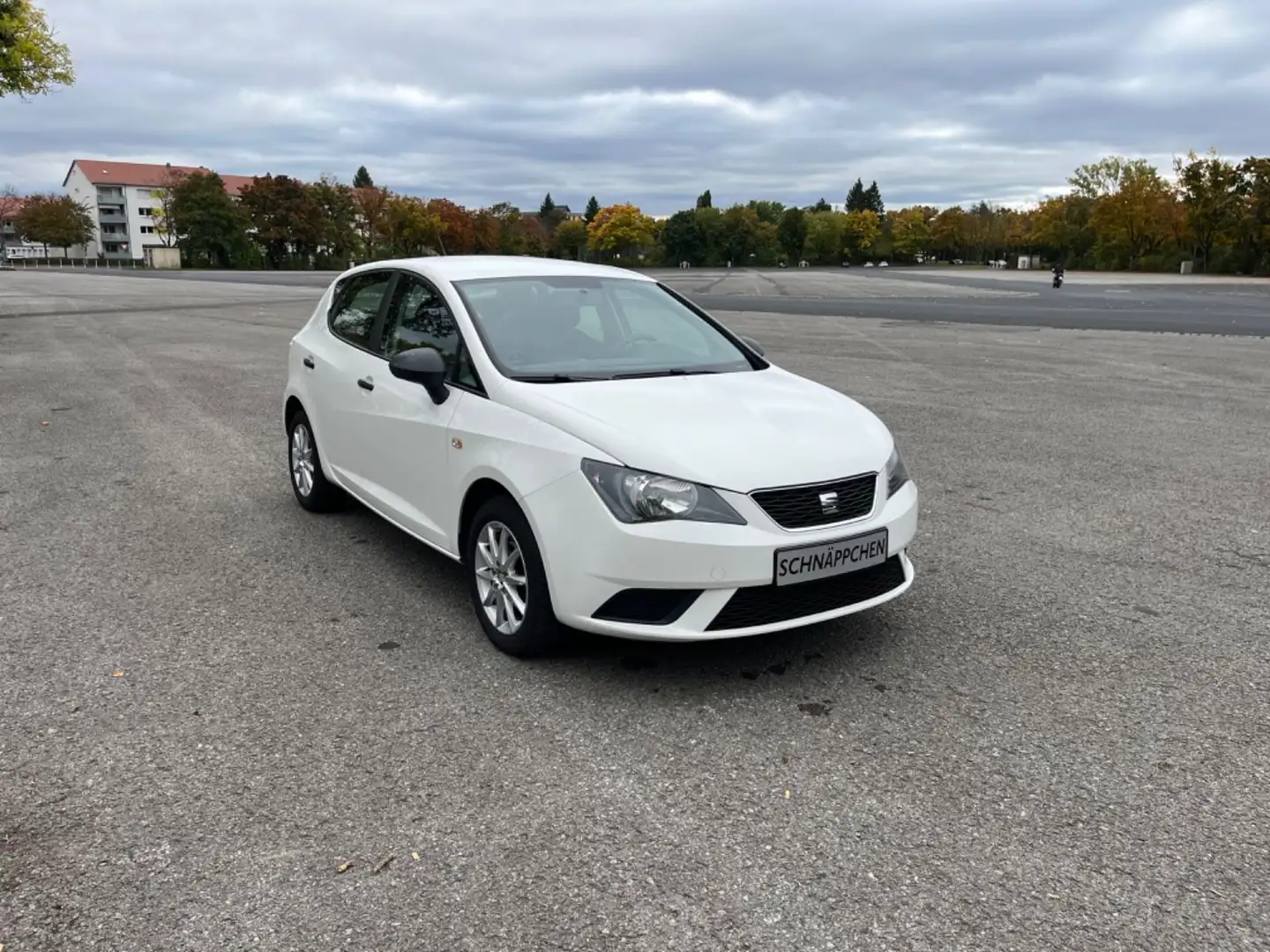 SEAT Ibiza Lim. Reference, TÜV NEU, Zahnriemen NEU Weiß - 2
