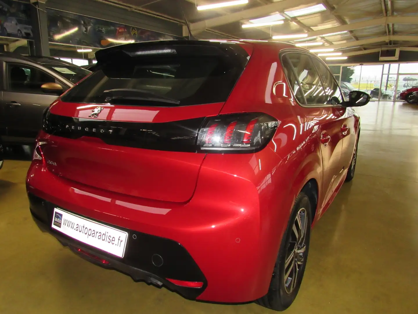 Peugeot iOn 1.2 100 ALLURE + OPTIONS Czerwony - 2