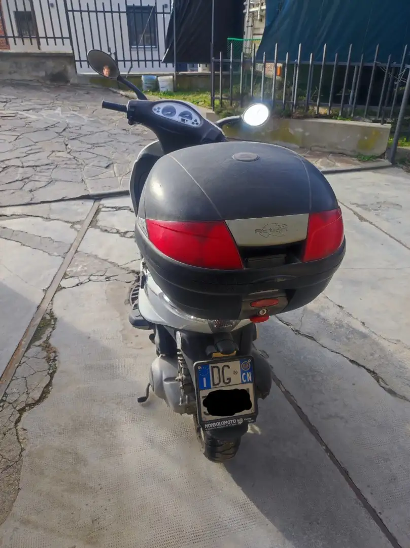 Piaggio Fly 125 Alb - 2