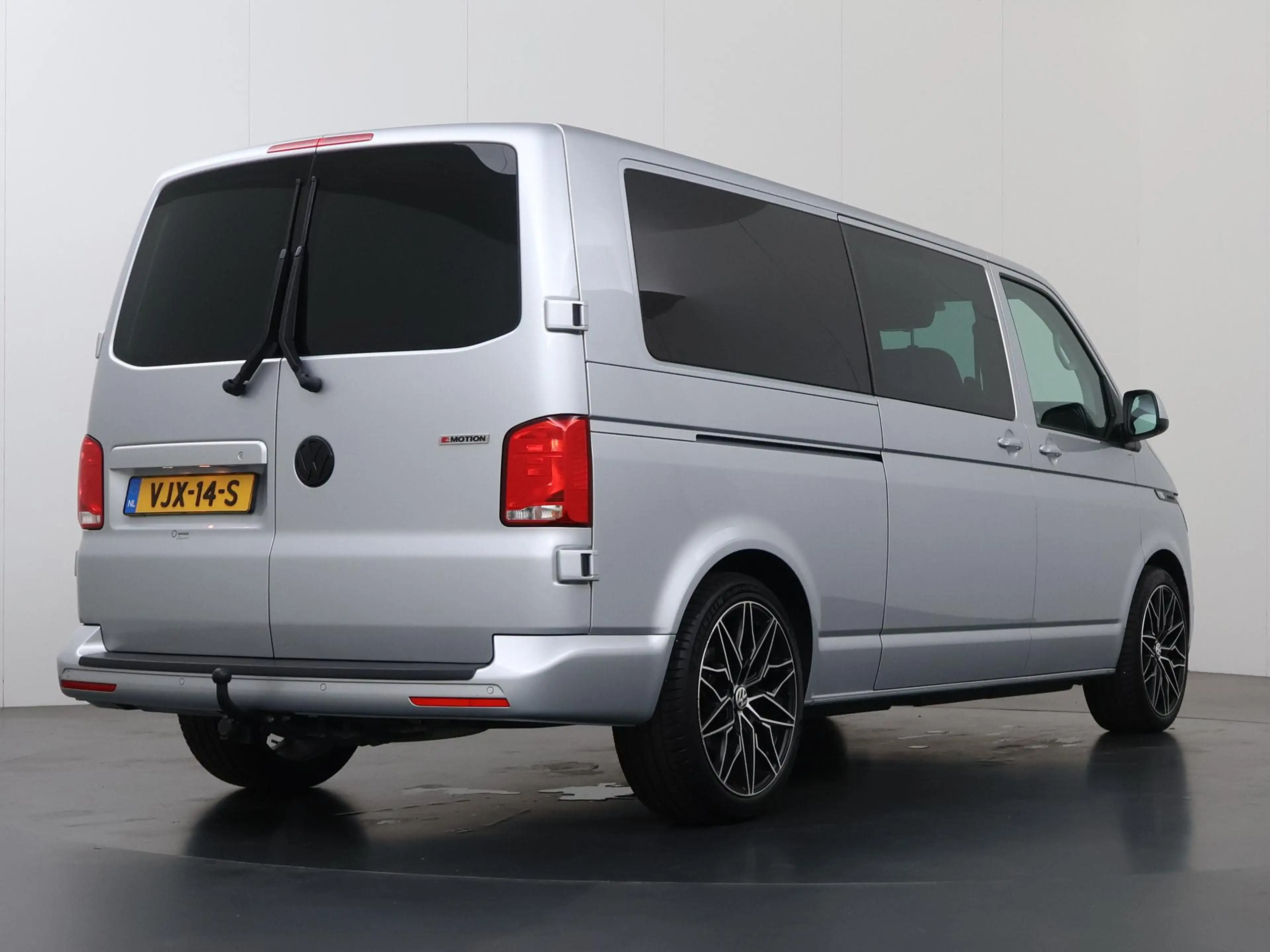 Volkswagen T6.1 Transporter 2.0 TDI | 7-DSG | 4-MOTION | DUBBEL CABINE | BULLI — photo 2