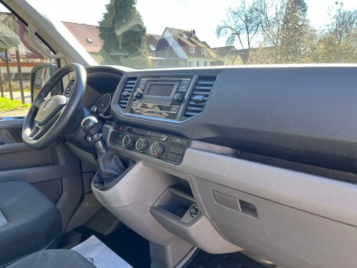 Volkswagen Crafter CRAFTER PRITSCHE LANG L4 AHK KAMERA 140PS 1.HAND Weiß - 2