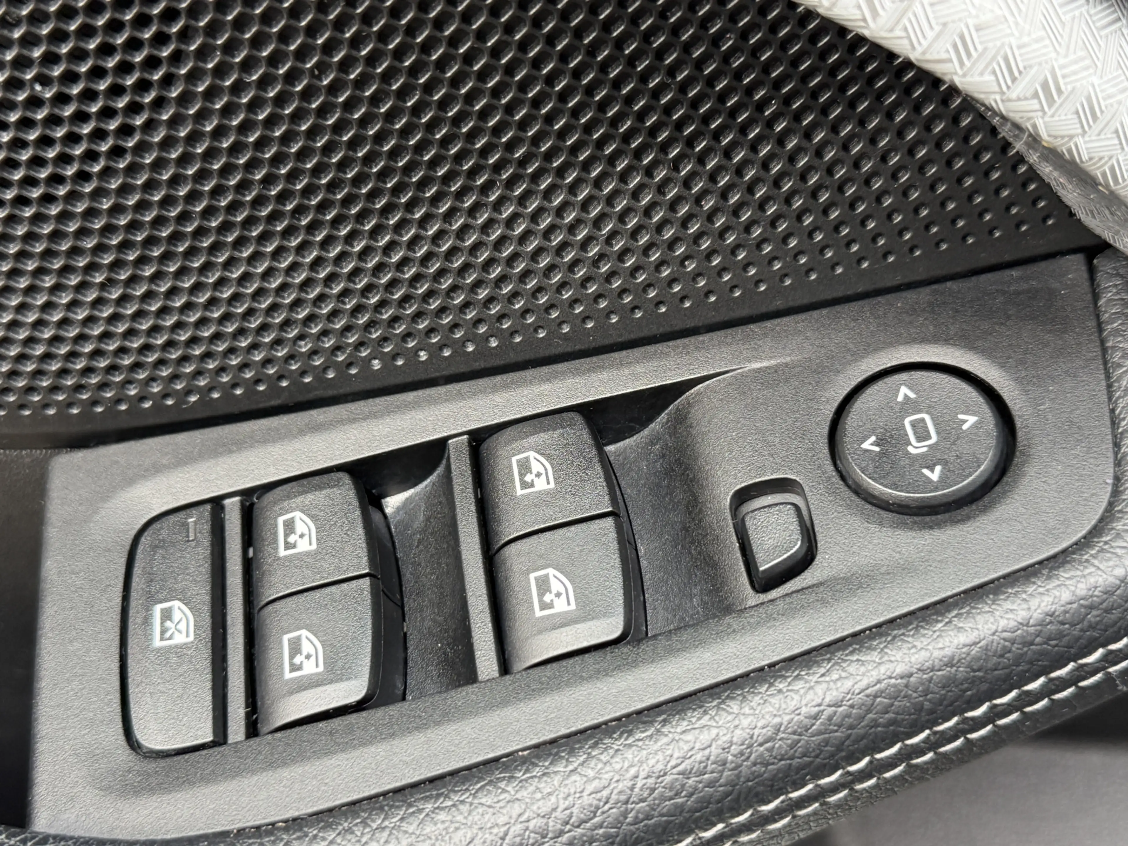 BMW 118 1-serie 118i High Executive Automaat/Pano/Apple Ca — photo 28