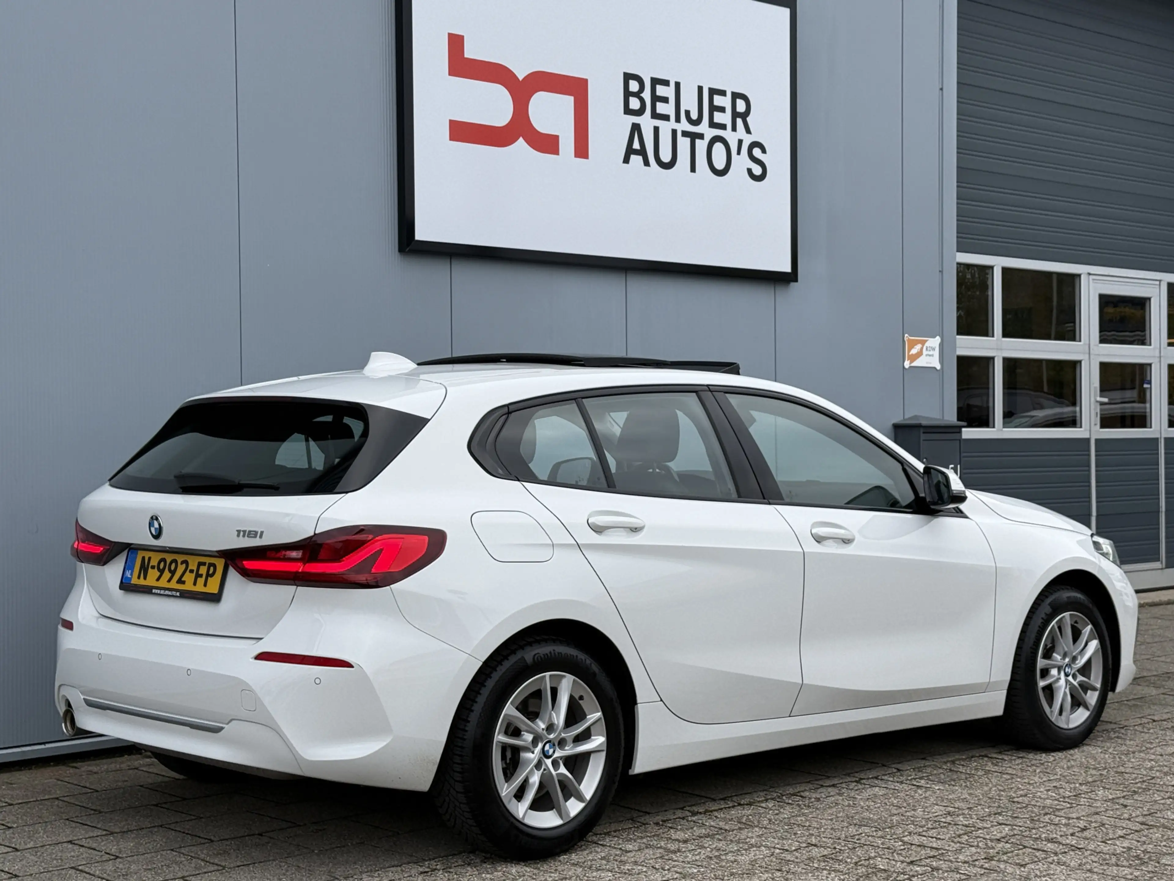 BMW 118 1-serie 118i High Executive Automaat/Pano/Apple Ca — photo 5