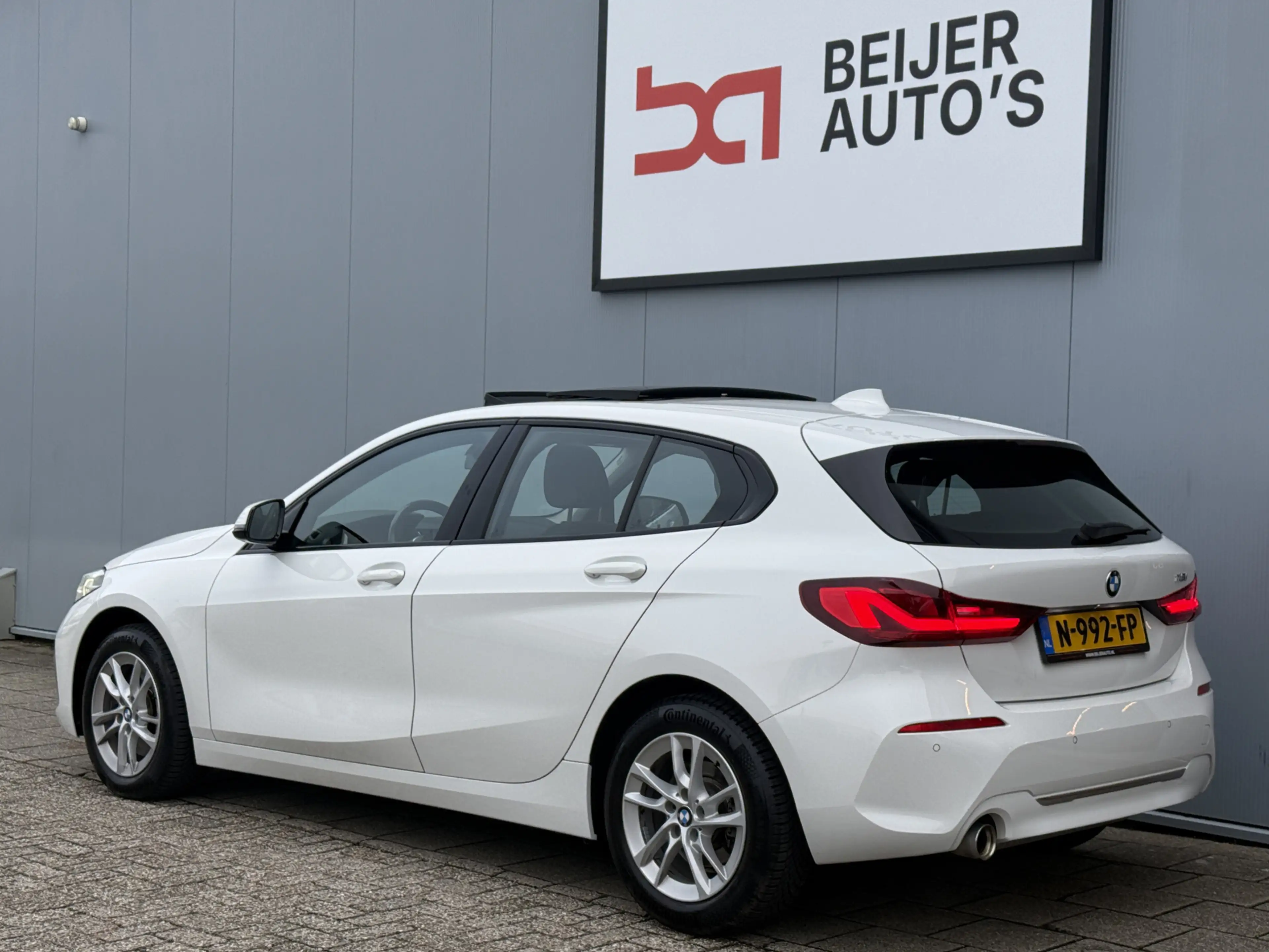BMW 118 1-serie 118i High Executive Automaat/Pano/Apple Ca — photo 3