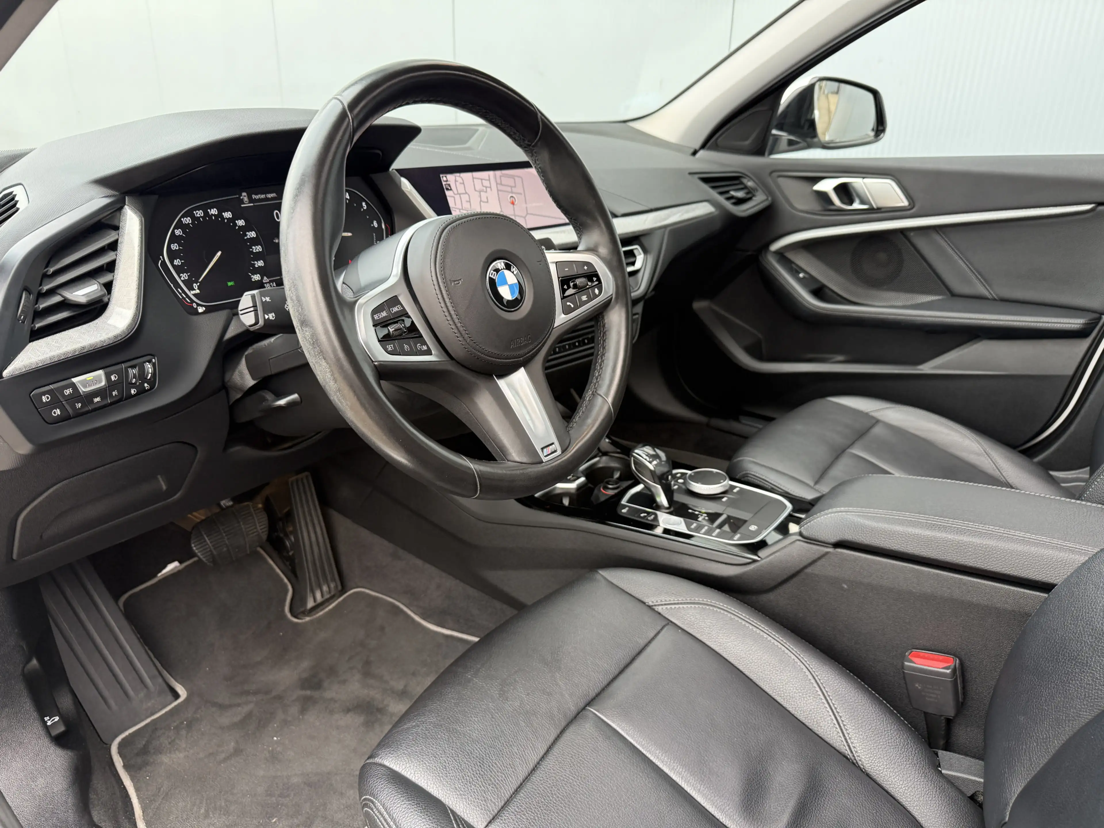 BMW 118 1-serie 118i High Executive Automaat/Pano/Apple Ca — photo 9