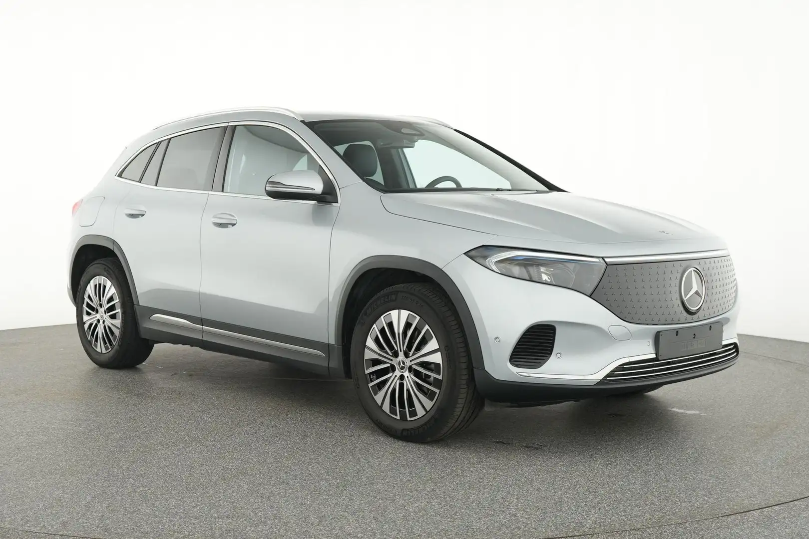 Mercedes-Benz EQA 250 250+ Business Line Argent - 2