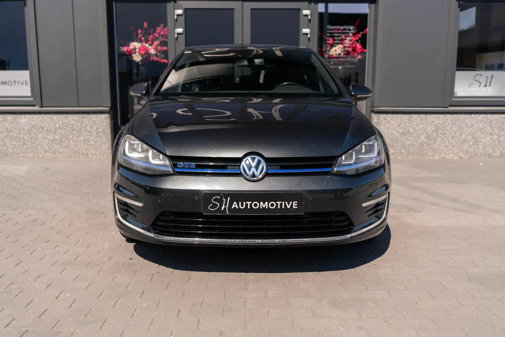 Volkswagen Golf GTE 1.4 TSI / CAMERA / CARPLAY / NAVI / VOL ONDERHOUD Šedá - 2