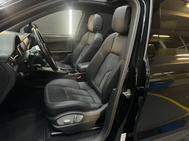 Porsche Macan view 6