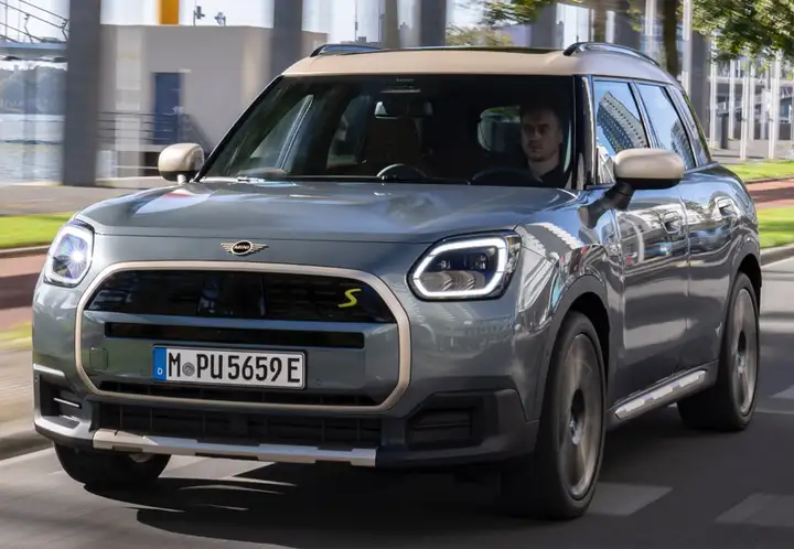 MINI Countryman 2019, foto 3