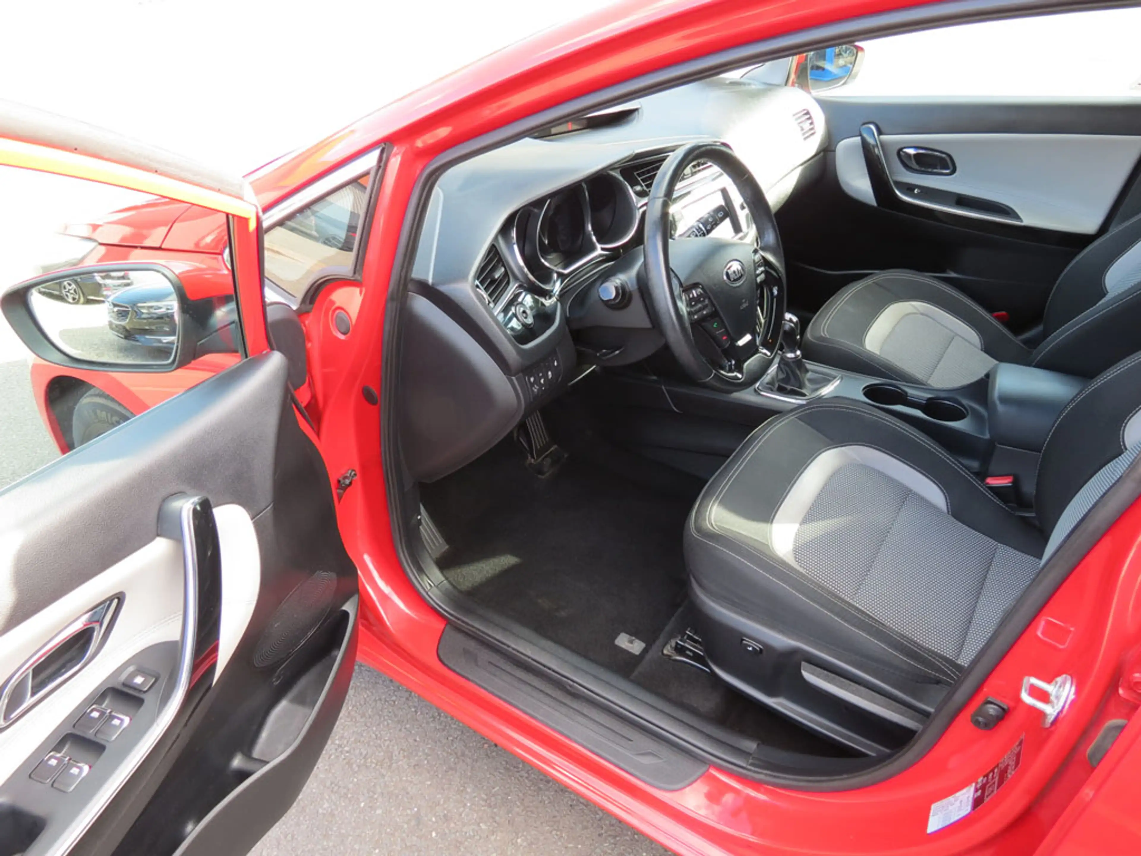 Kia Ceed / cee'd Dream Team ISG Navi Kamera — photo 7