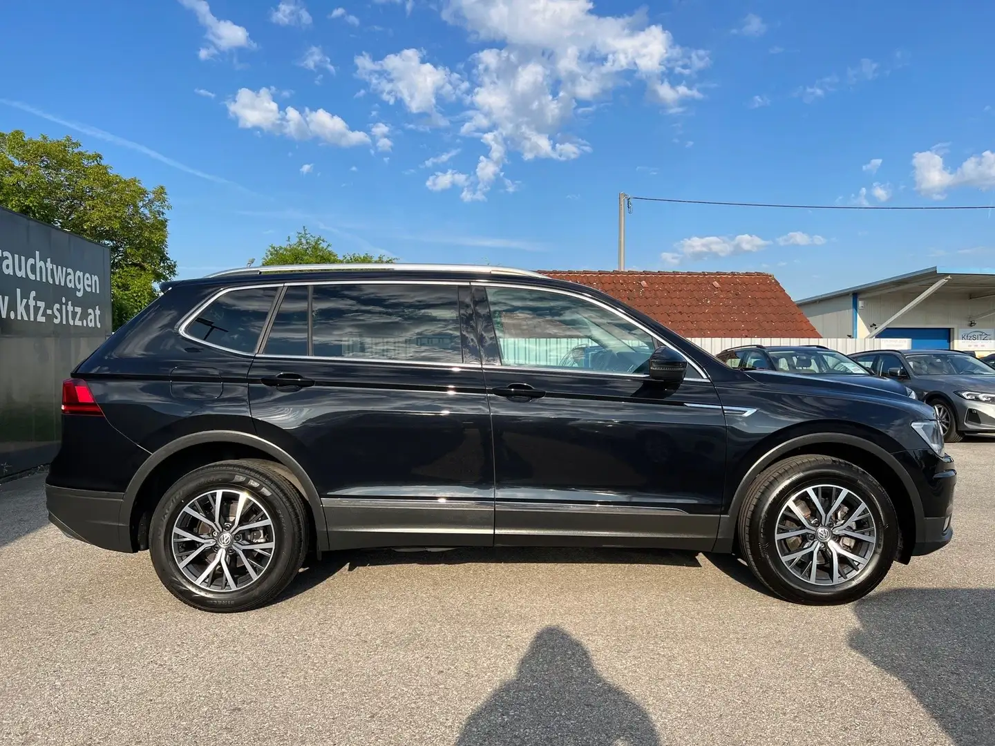 Volkswagen Tiguan 2,0 TDI Allspace Comfortline DSG | ACC Schwarz - 2