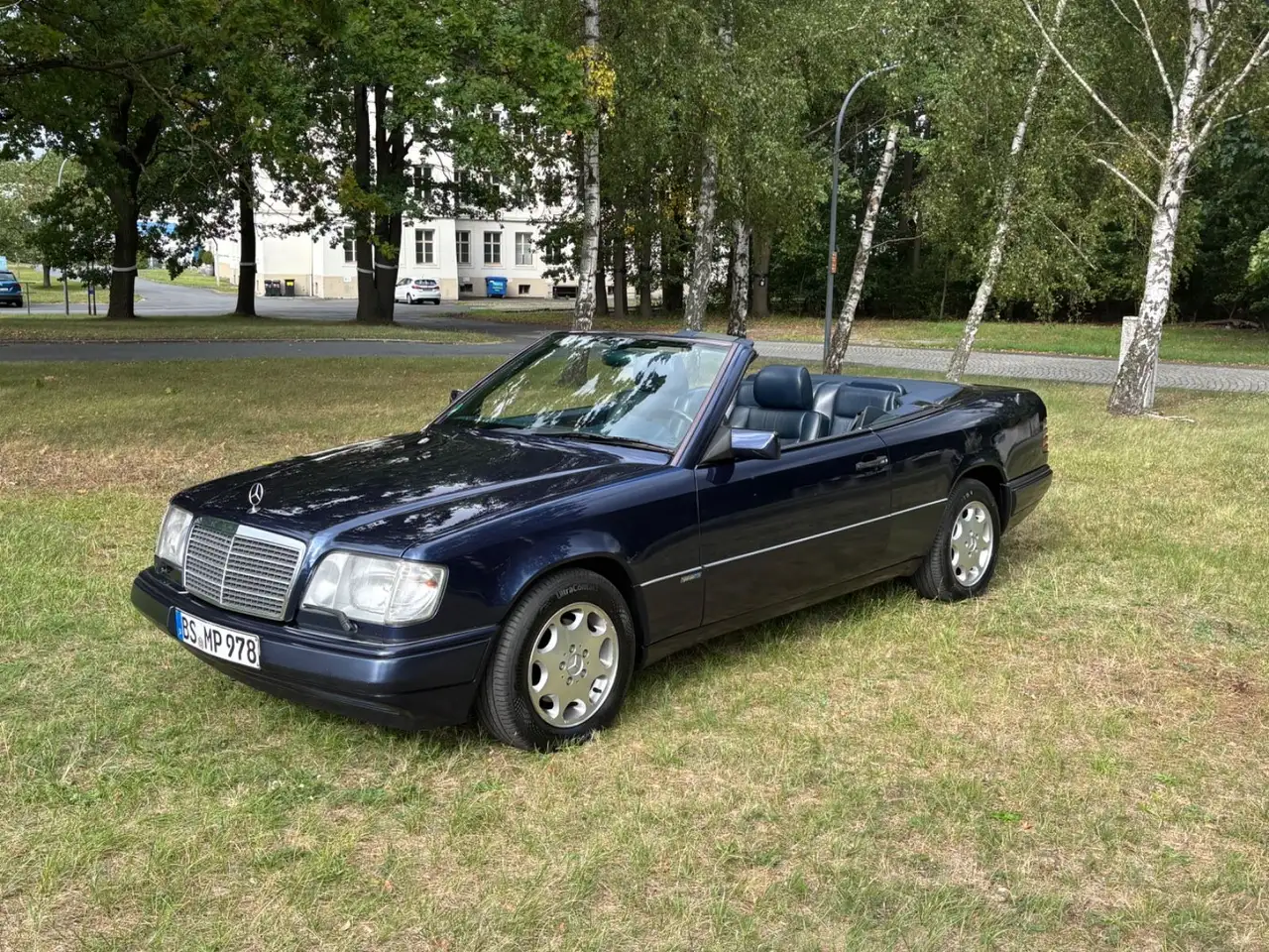 Mercedes-Benz E 220 Cabrio Sportline, 1. Hd, Scheckheft, Klima, foto 4