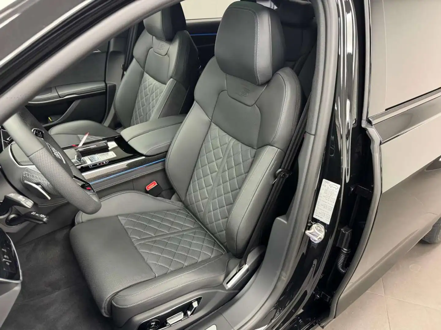 Audi A8 PA 55 TFSI quattro 340ch Tiptronic Noir - 2