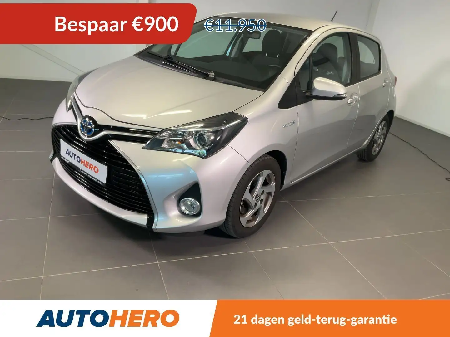 Toyota Yaris 1.5 Hybrid Comfort Zilver - 1