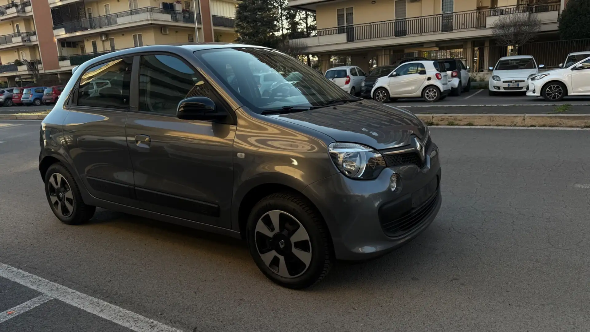 Renault Twingo LIMITEED C.AUTOMATICO PDC BLUETOOTH Grigio - 2