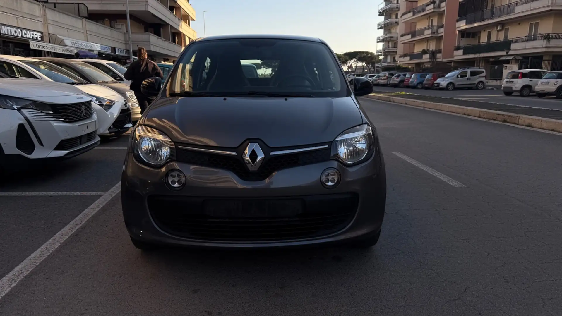 Renault Twingo LIMITEED C.AUTOMATICO PDC BLUETOOTH Grigio - 1