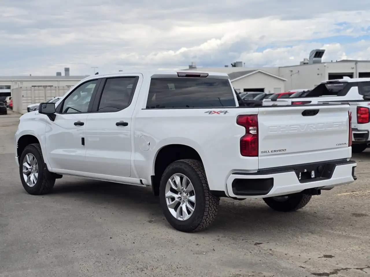 Chevrolet Silverado 1500 снимка Chevrolet Silverado 1500