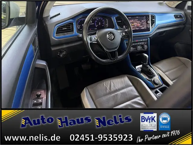 Volkswagen T-Roc view 10