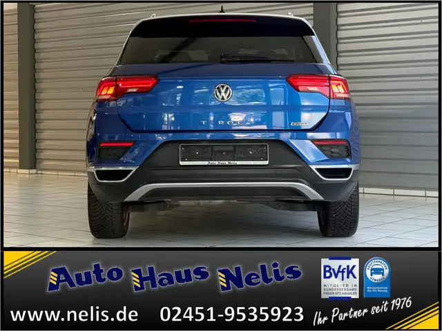 Volkswagen T-Roc view 4