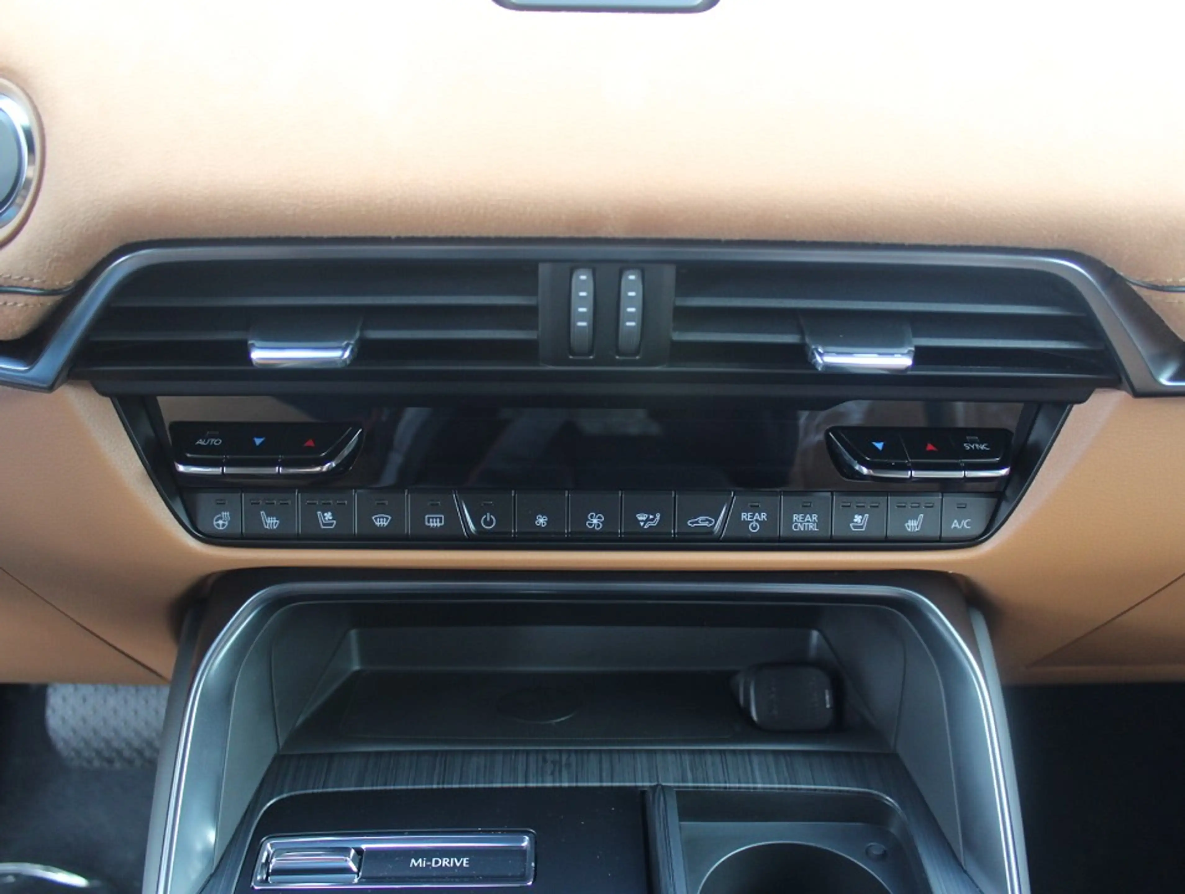 Mazda CX-80 2026 D-254 AWD AT Homura Plus TLOP 6-Sitzer *Sofor — photo 12