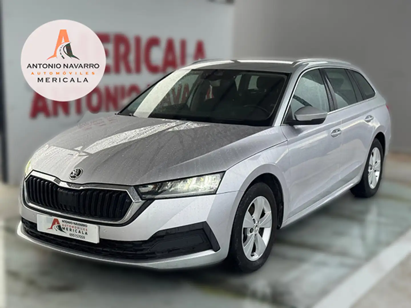 Skoda Octavia 1.6TDI CR Ambition Gris - 1