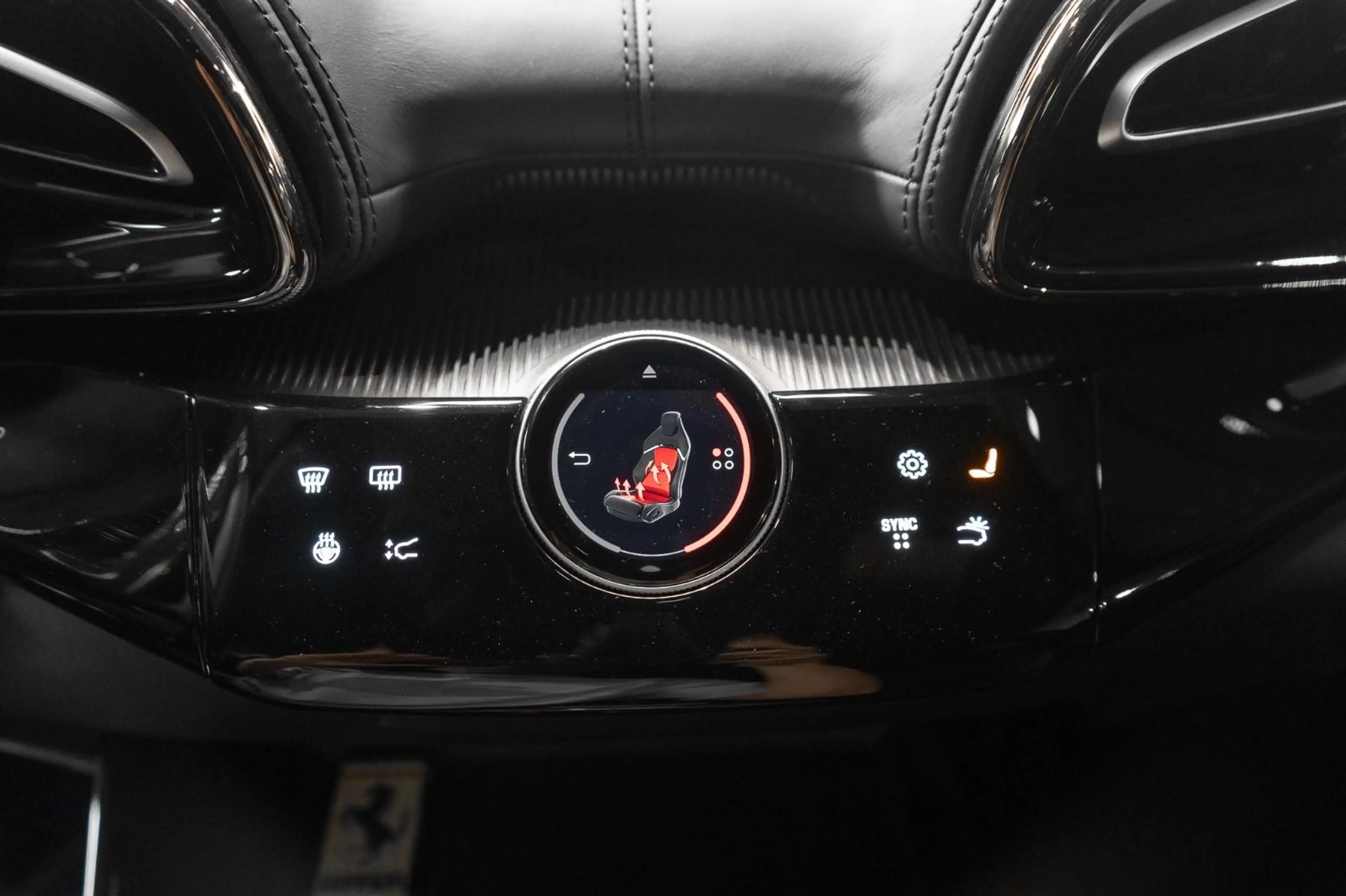 Ferrari Purosangue V12°FULL-CARBON°PANO°MEM°VENT°360° — photo 11