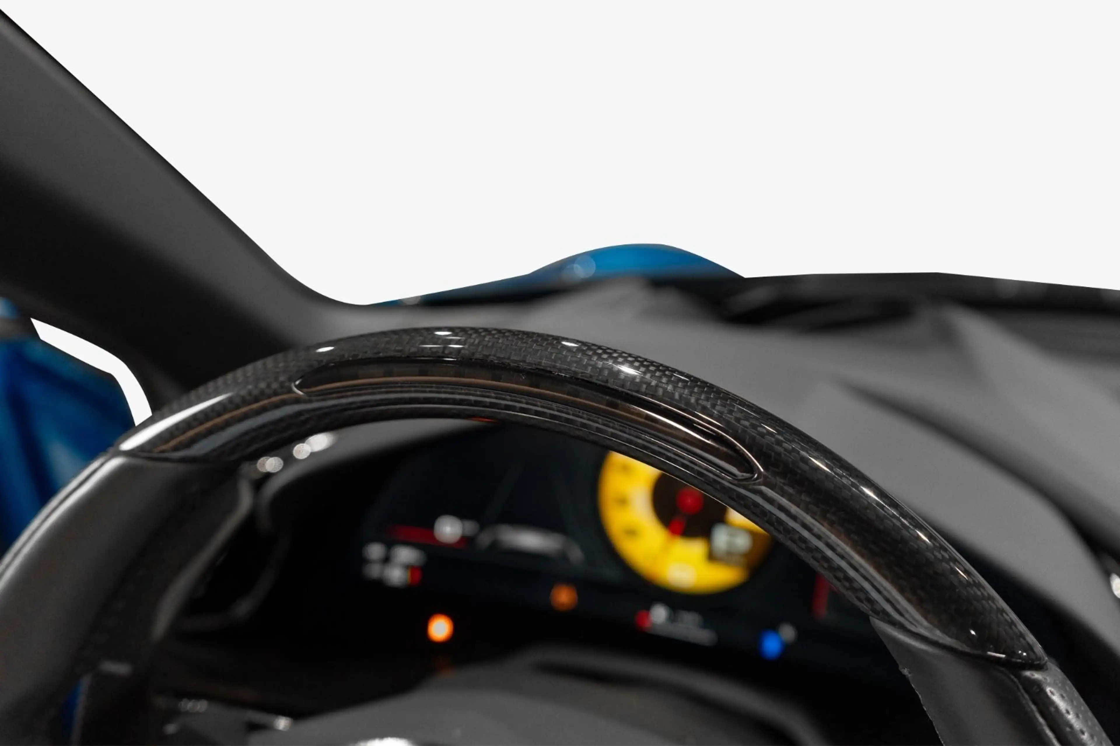 Ferrari Purosangue V12°FULL-CARBON°PANO°MEM°VENT°360° — photo 10