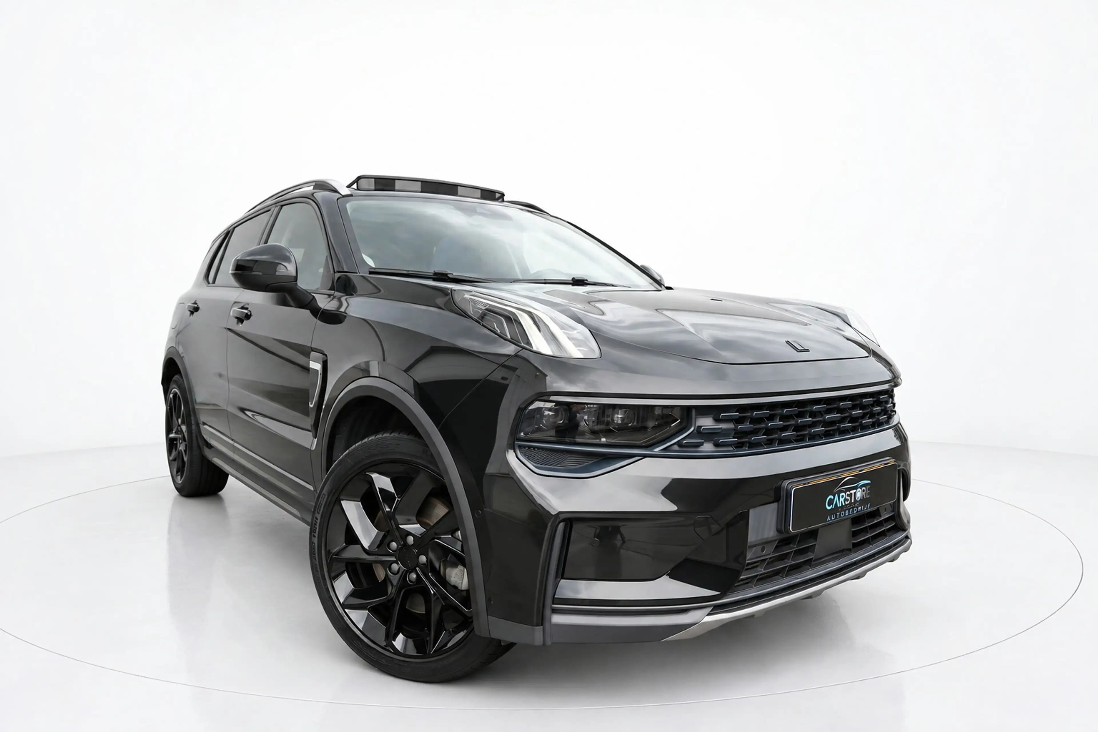 Lynk & Co 01 1.5 BLACK EDITION PANO CAM ACC SFEER MEMORY — photo 26
