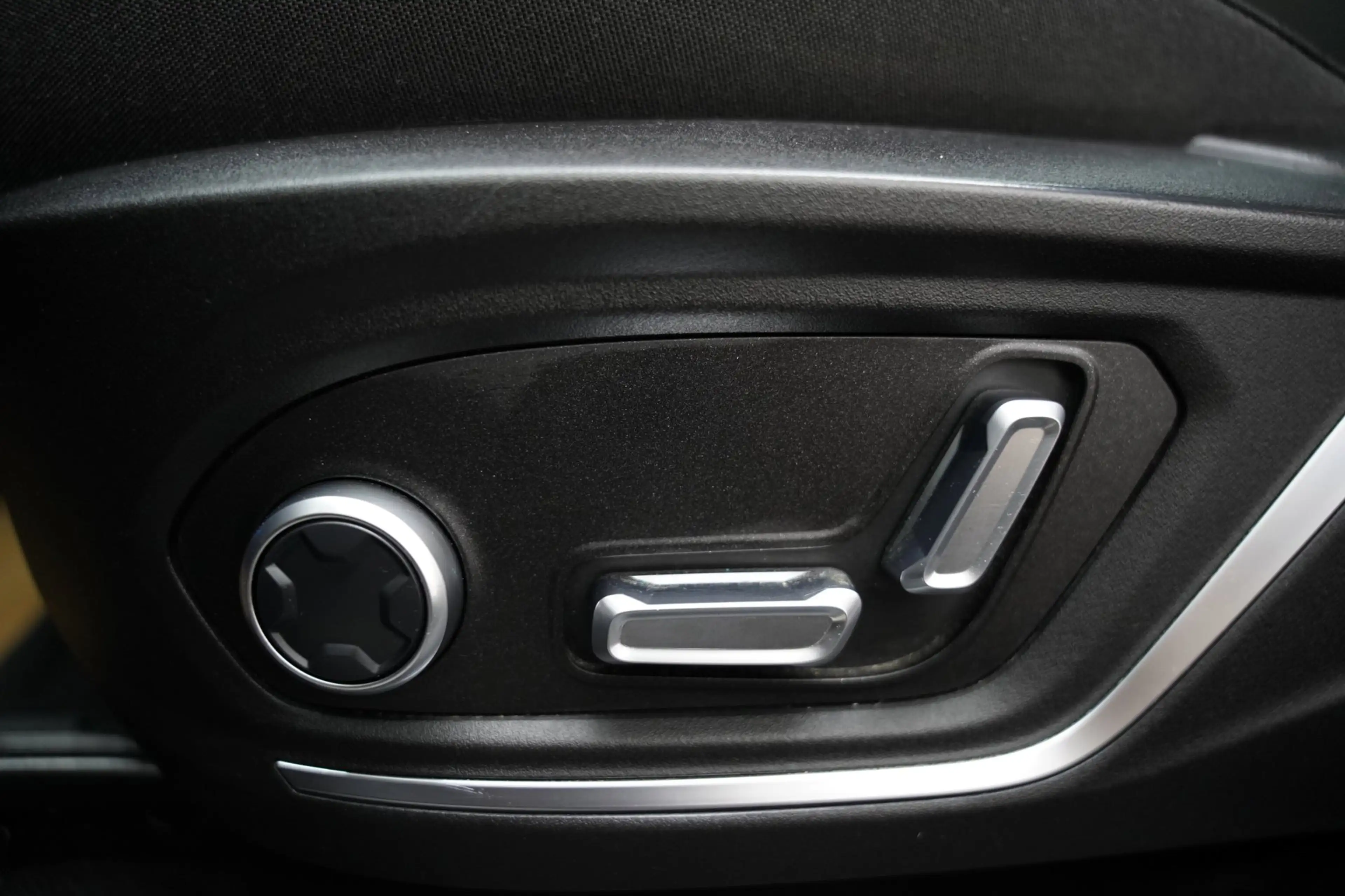 Lynk & Co 01 1.5 BLACK EDITION PANO CAM ACC SFEER MEMORY — photo 20