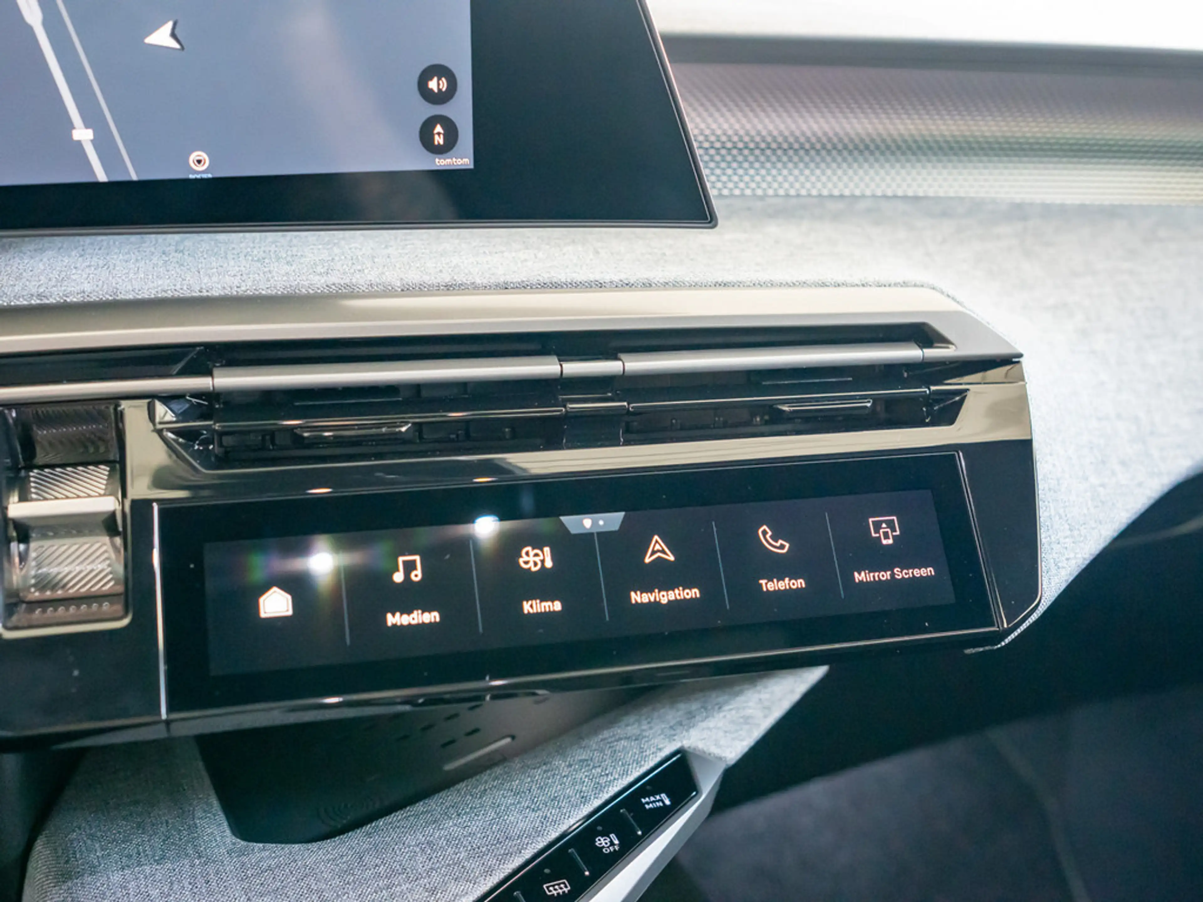 Peugeot 3008 GT EXCLUSIVE HYBRID 145 e-DSC6 AHK ACC — photo 13