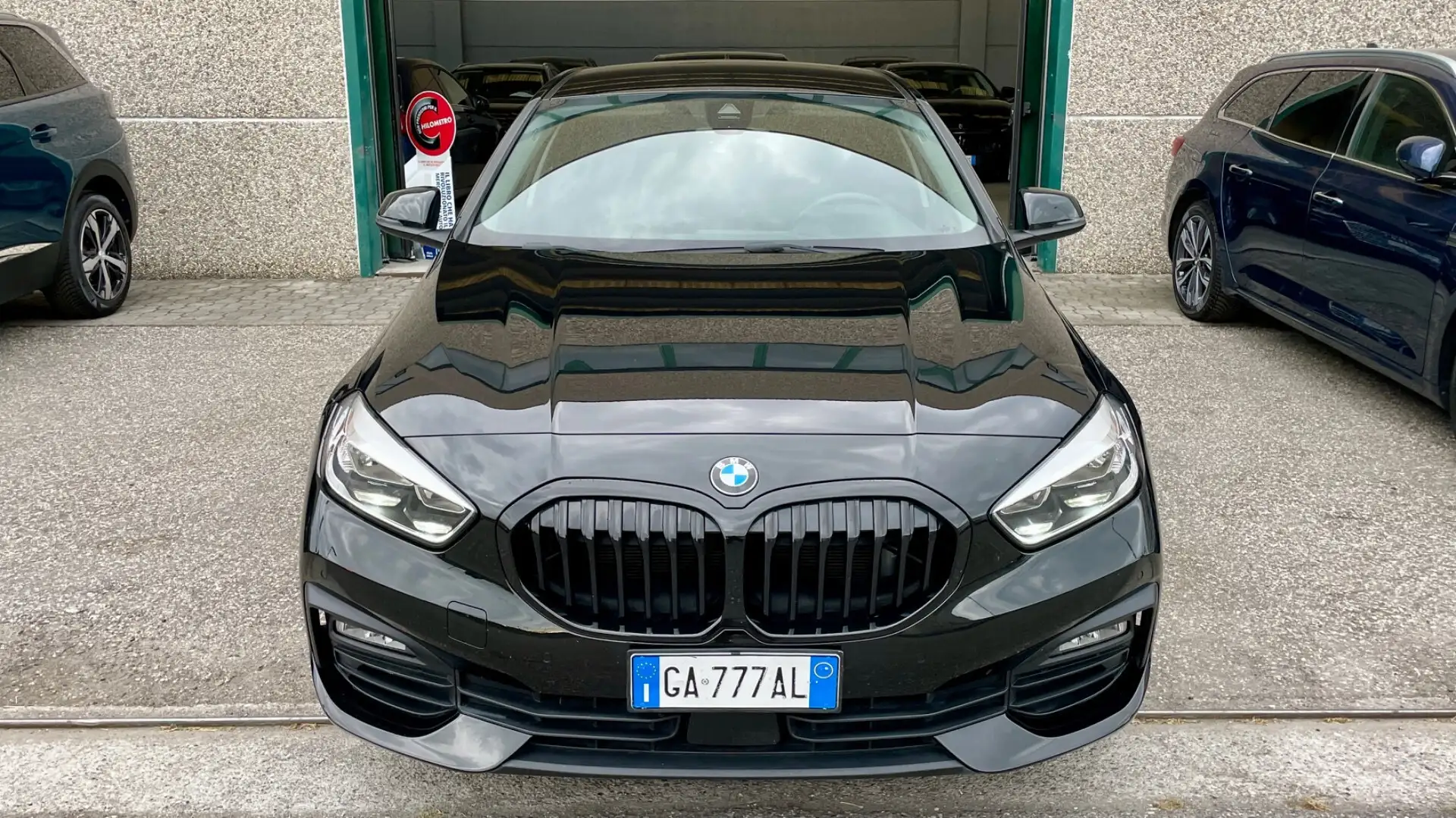 BMW 116 116d 5p. Advantage LED Nero - 2