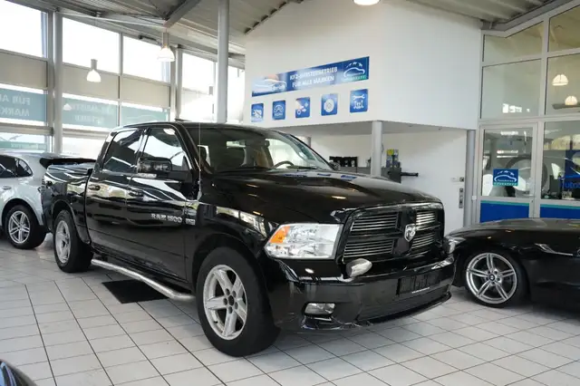 Dodge RAM 1500 Double Cab 5.7 L V8 *LPG-Gasanlage