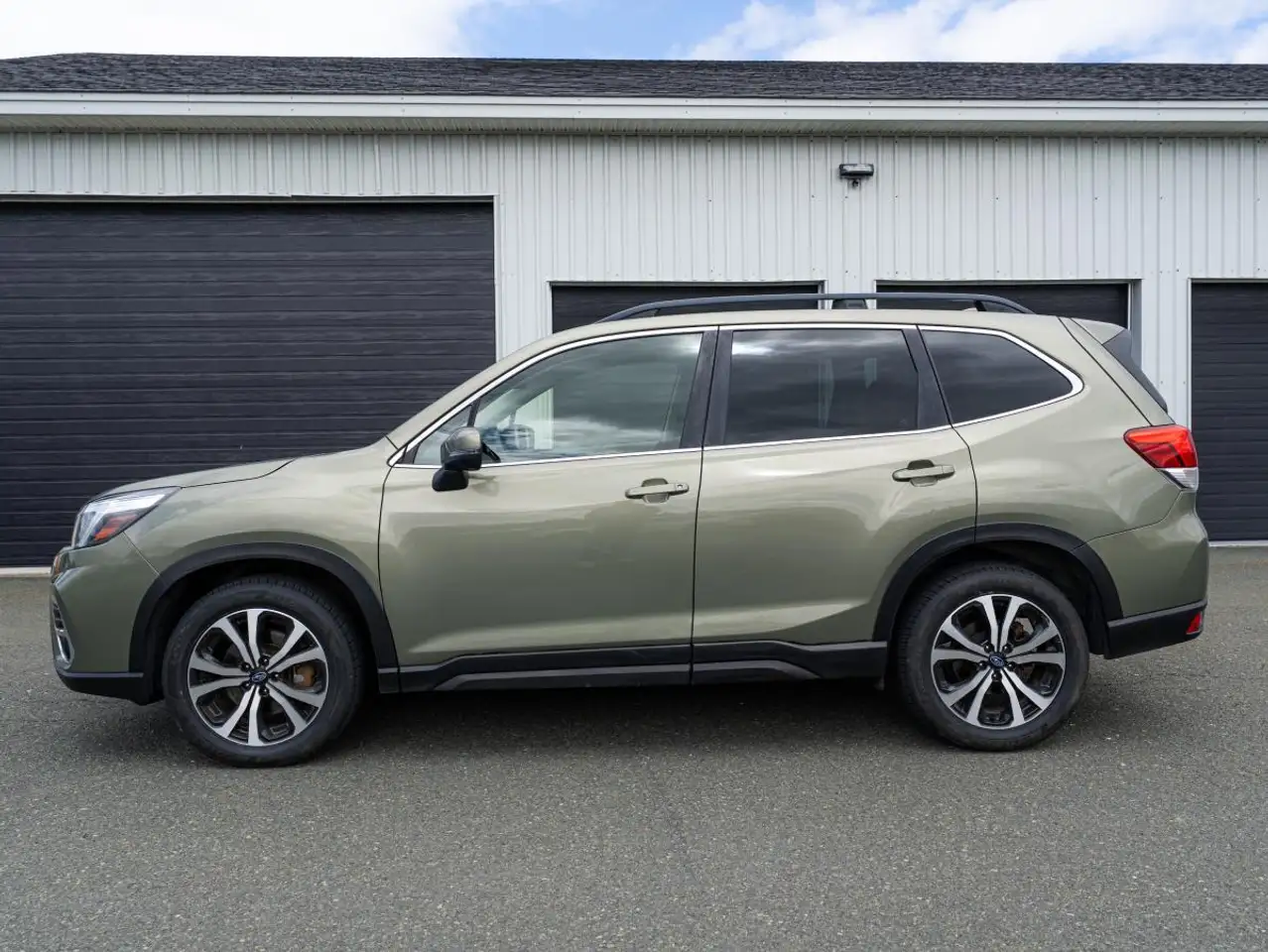 Subaru Forester снимка Subaru Forester