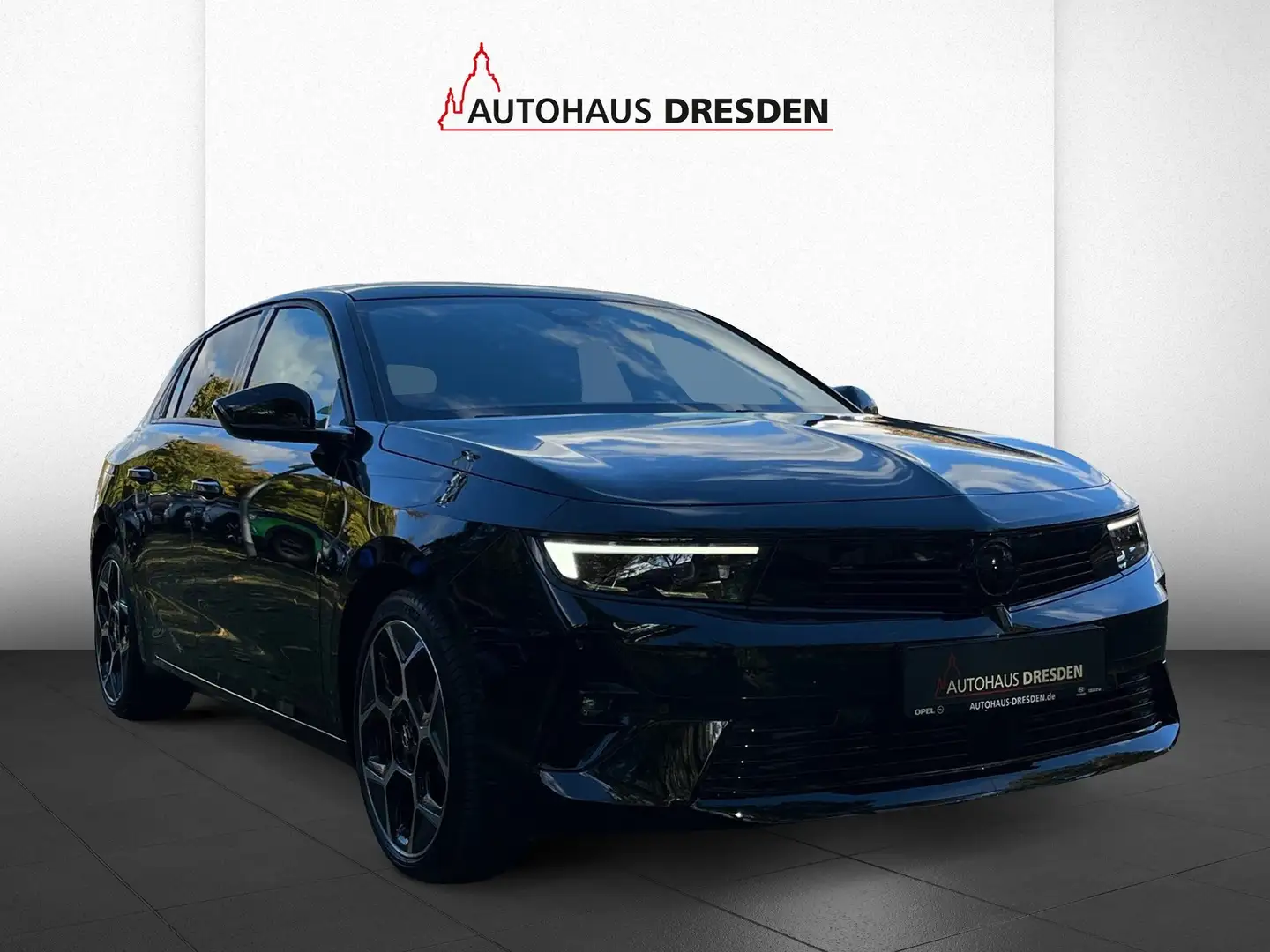 Opel Astra L 1.2 Turbo Ultimate ACC+Alcantara+LED Zwart - 2