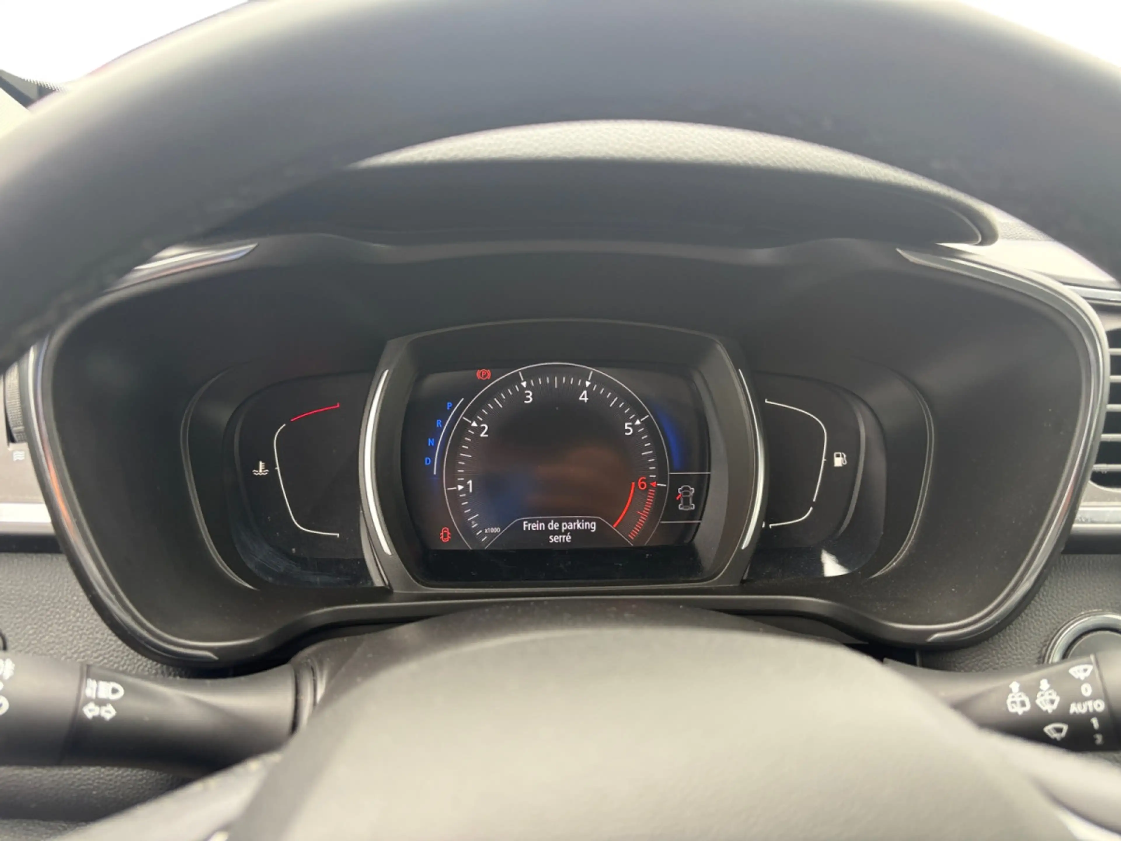 Renault Kadjar 1.33 TCe Techno EDC GPF — photo 7
