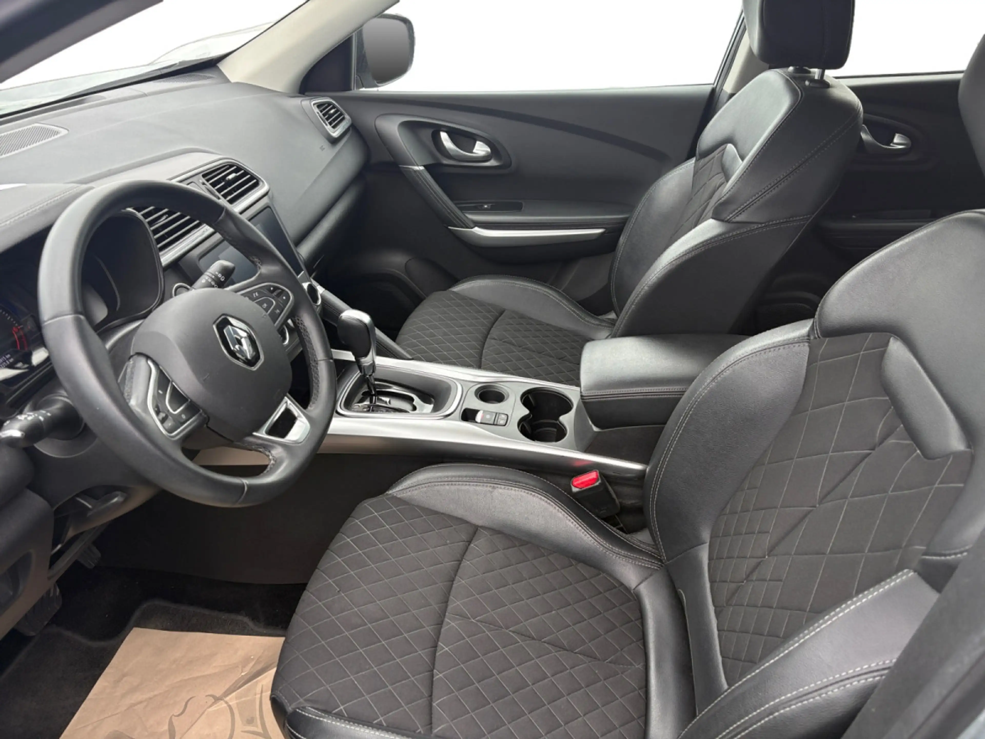 Renault Kadjar 1.33 TCe Techno EDC GPF — photo 5