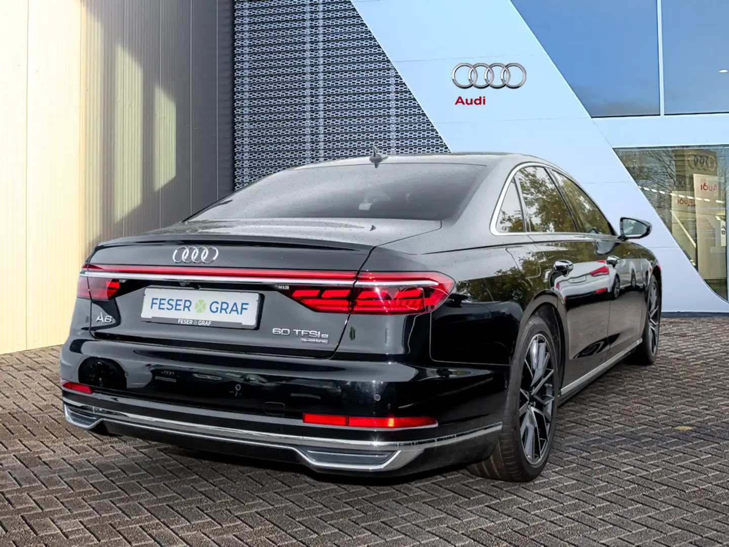 Audi A8 60 TFSIe /HD-Matrix/B&O/HuD/Pano/Massage Negru - 2
