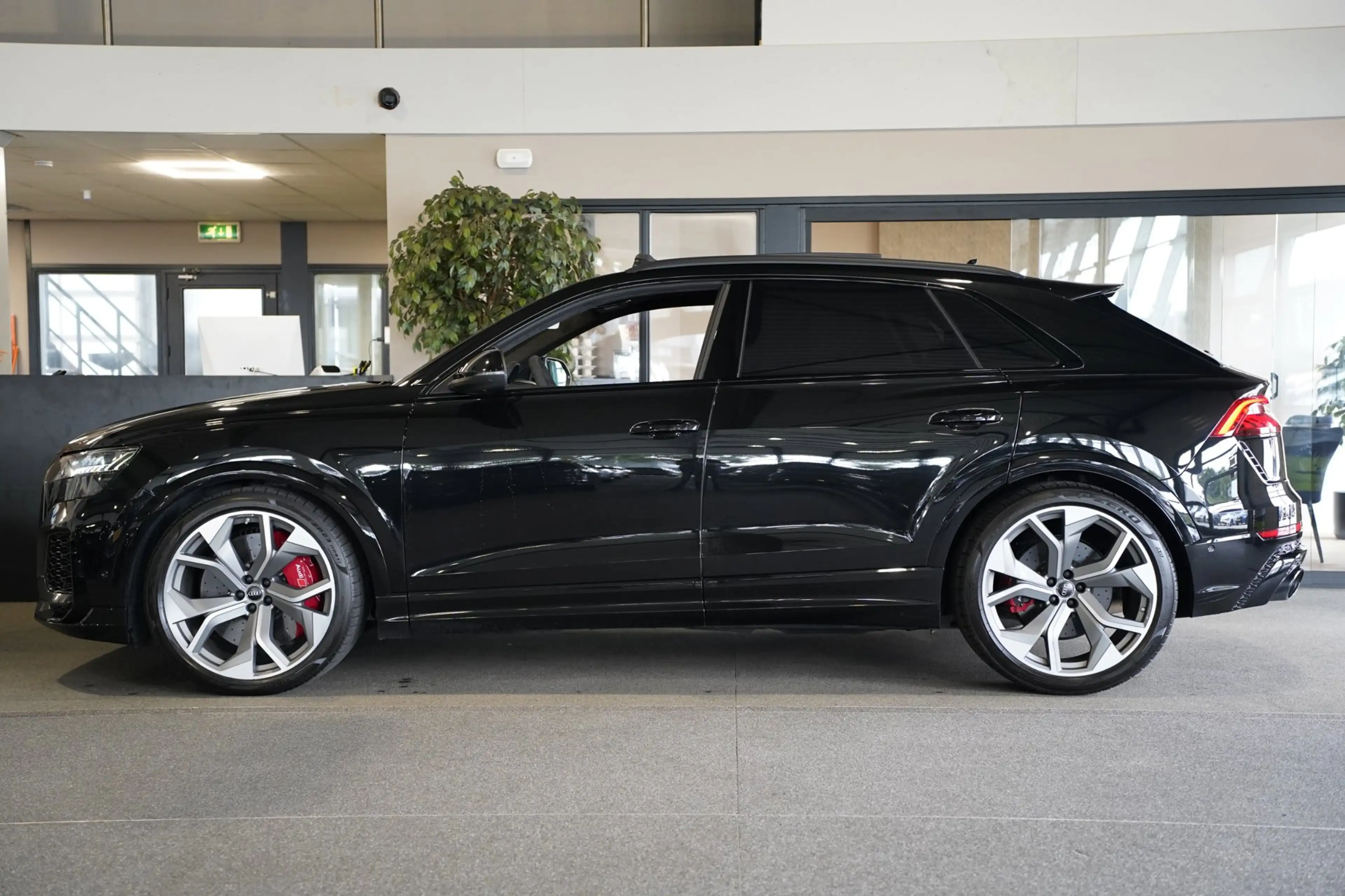 Audi RS Q8 4.0 TFSI Q8 quattro Pano Ceramic Leder B&O 360Cam — photo 10