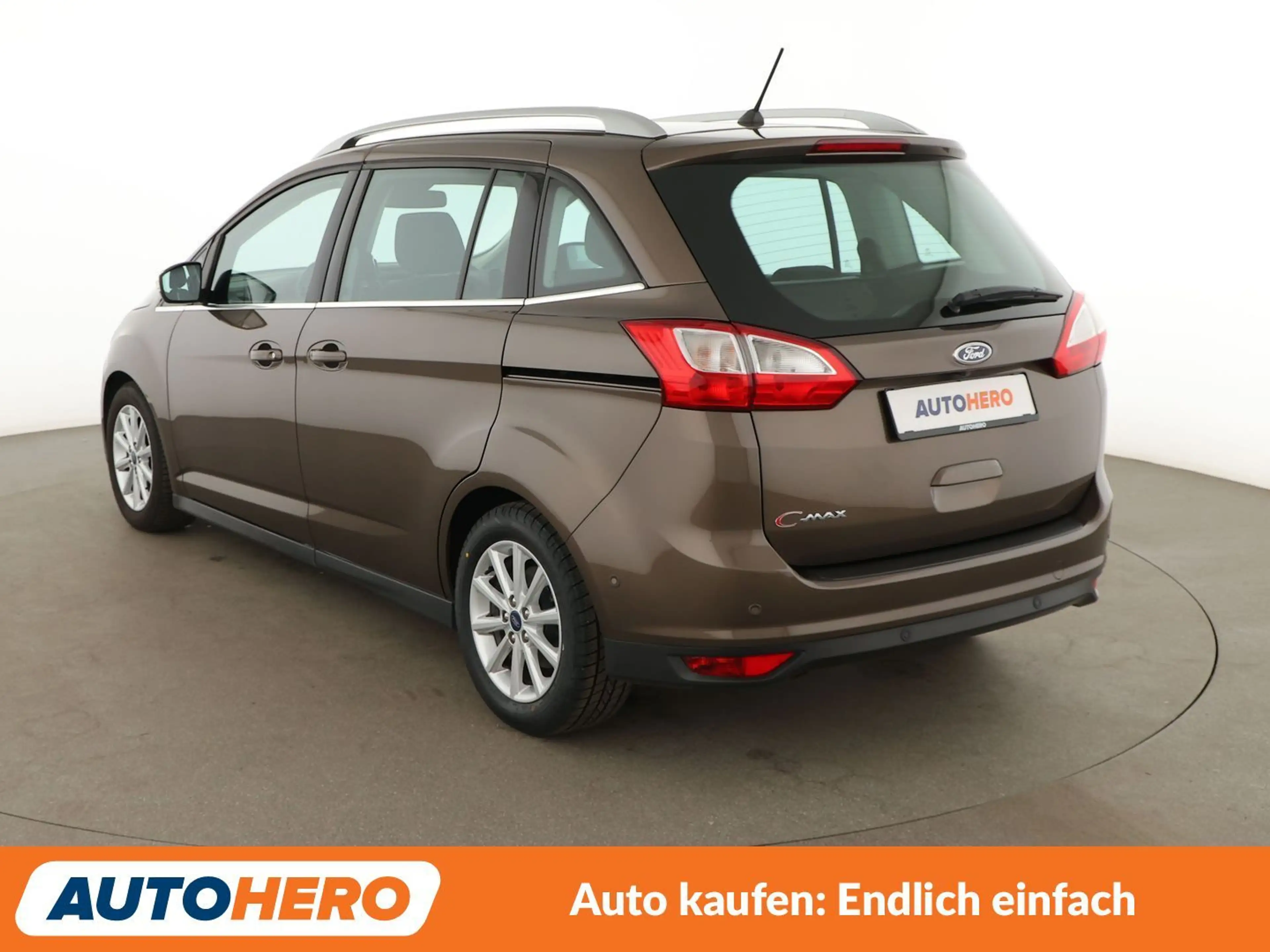 Ford Grand C-Max 1.0 EcoBoost Titanium*NAVI*CAM*PDC*SHZ*KLIMA* — photo 4