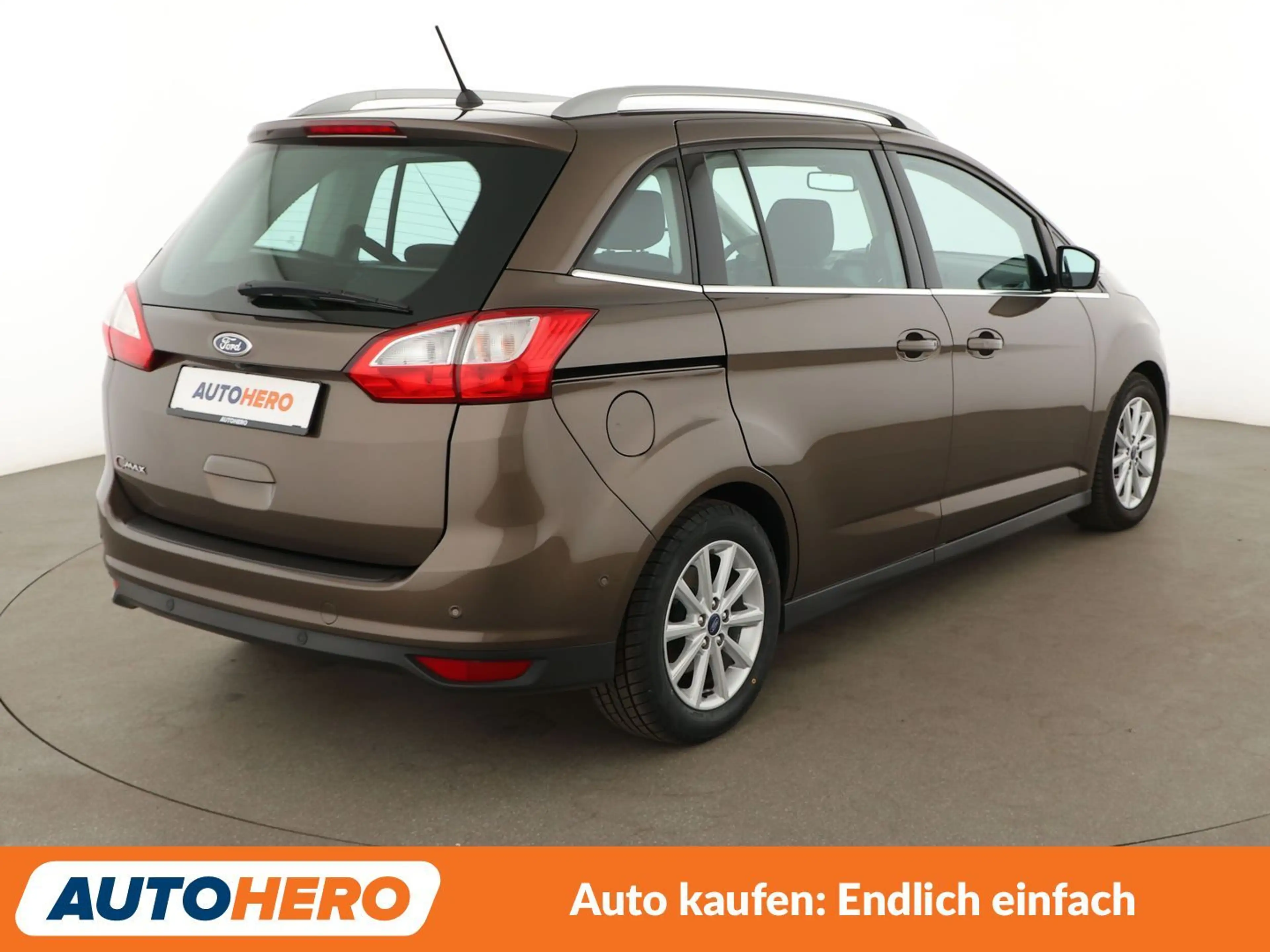 Ford Grand C-Max 1.0 EcoBoost Titanium*NAVI*CAM*PDC*SHZ*KLIMA* — photo 6