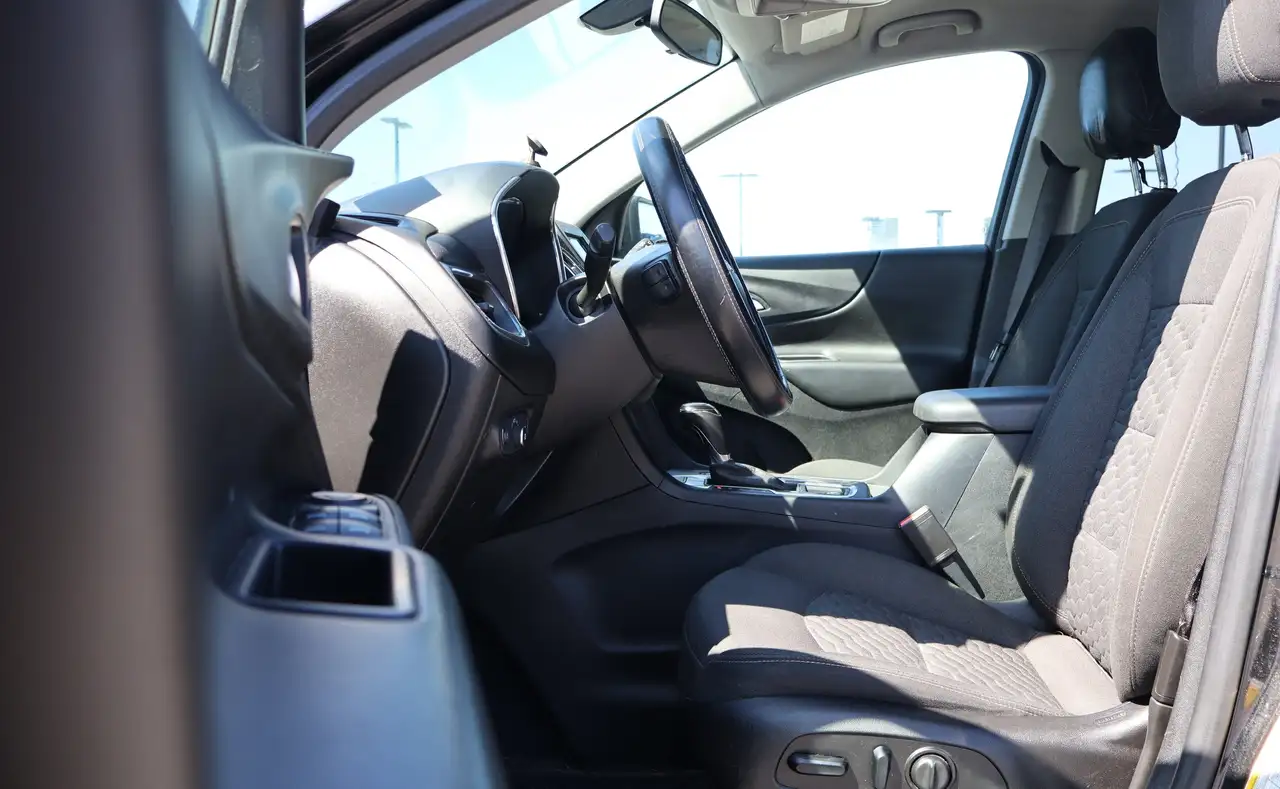 Chevrolet Equinox photo Chevrolet Equinox