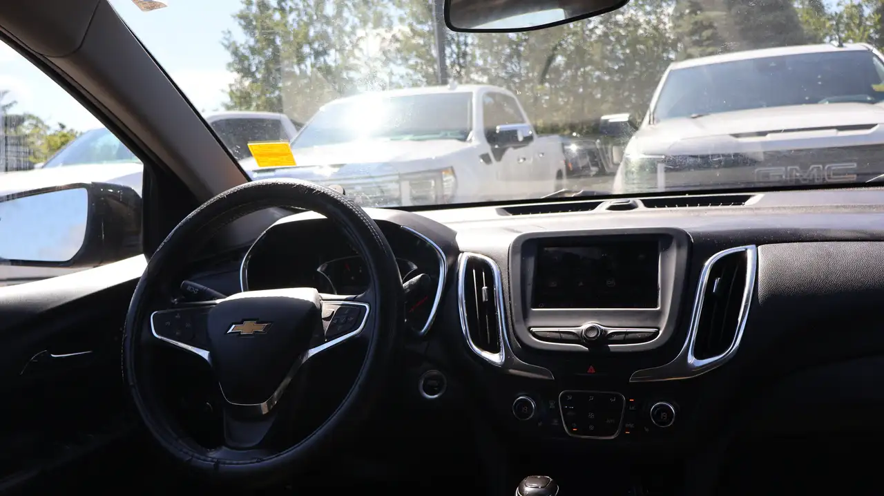 Chevrolet Equinox photo Chevrolet Equinox