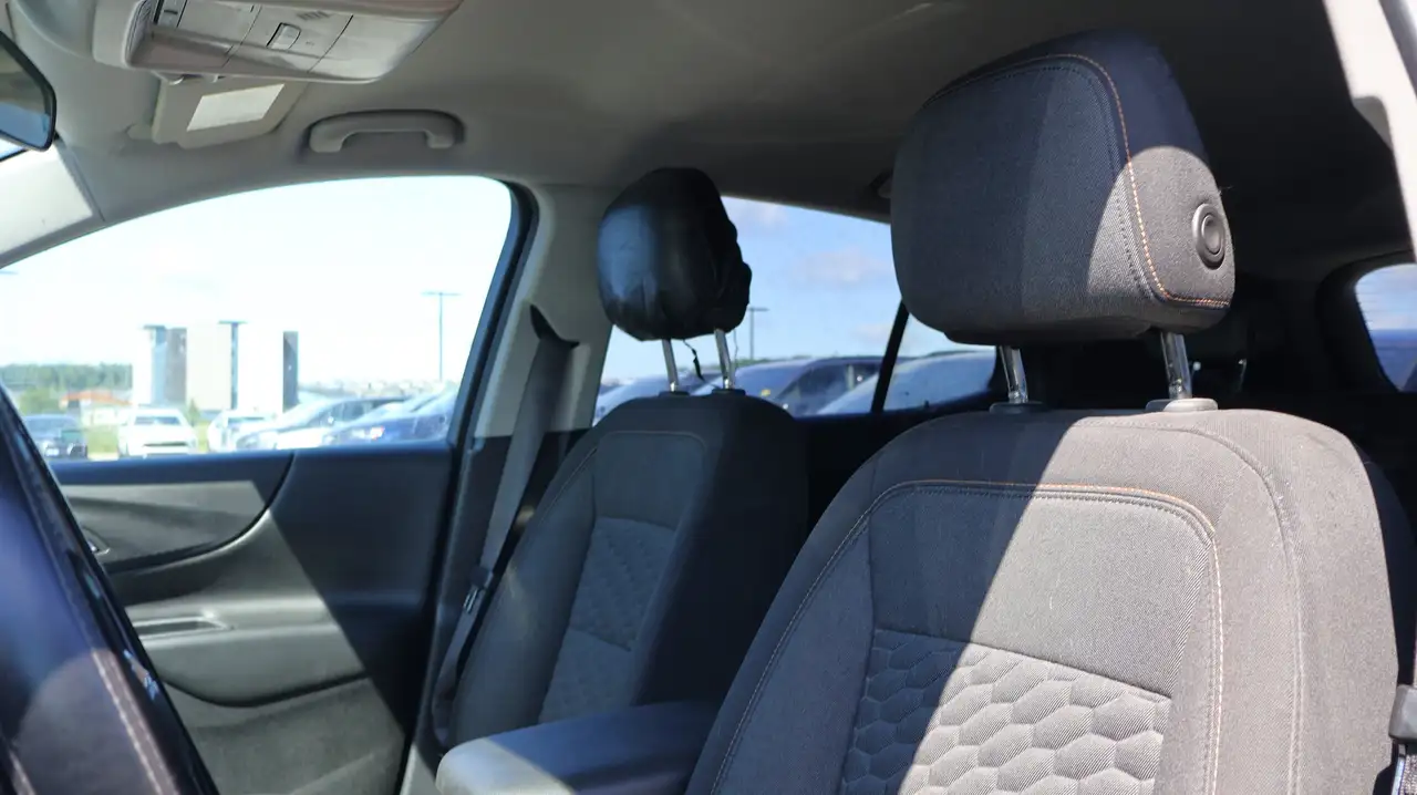 Chevrolet Equinox photo Chevrolet Equinox