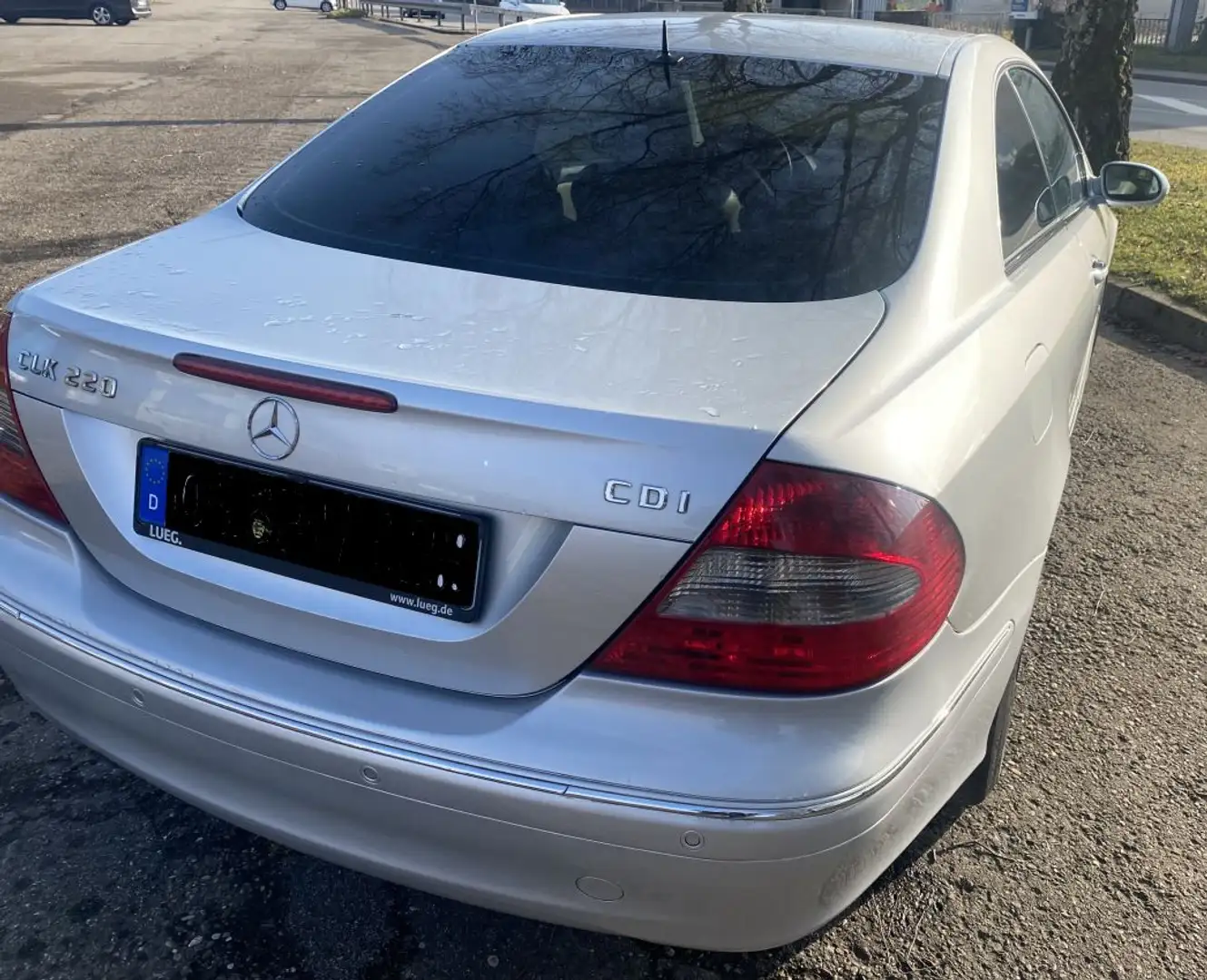 Mercedes-Benz CLK 220 CDI Elegance Automatik Plateado - 2
