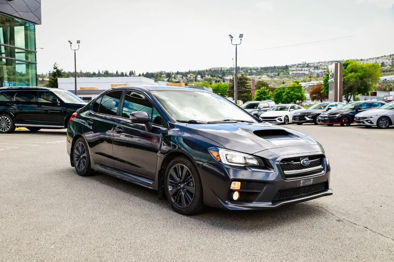 Subaru WRX снимка Subaru WRX