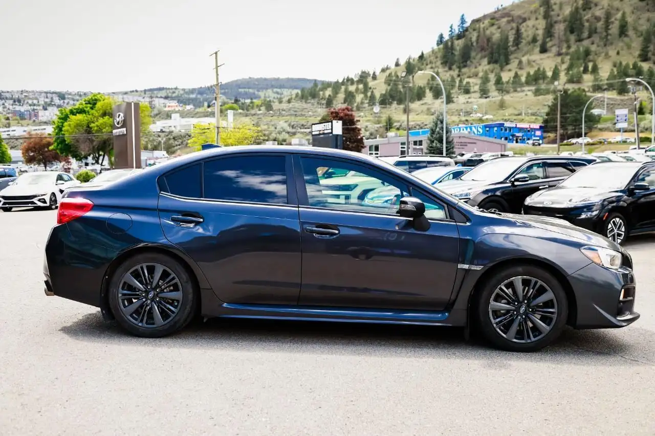 Subaru WRX снимка Subaru WRX