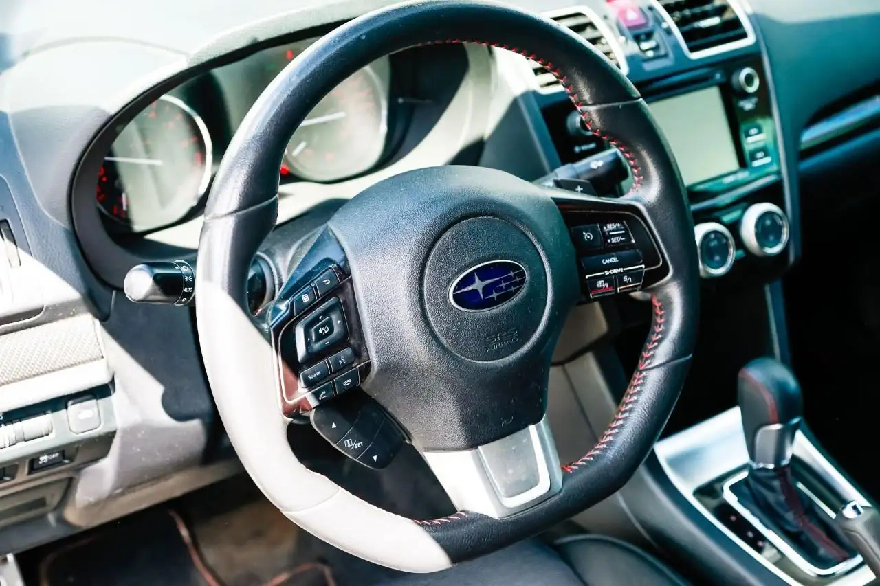 Subaru WRX снимка Subaru WRX