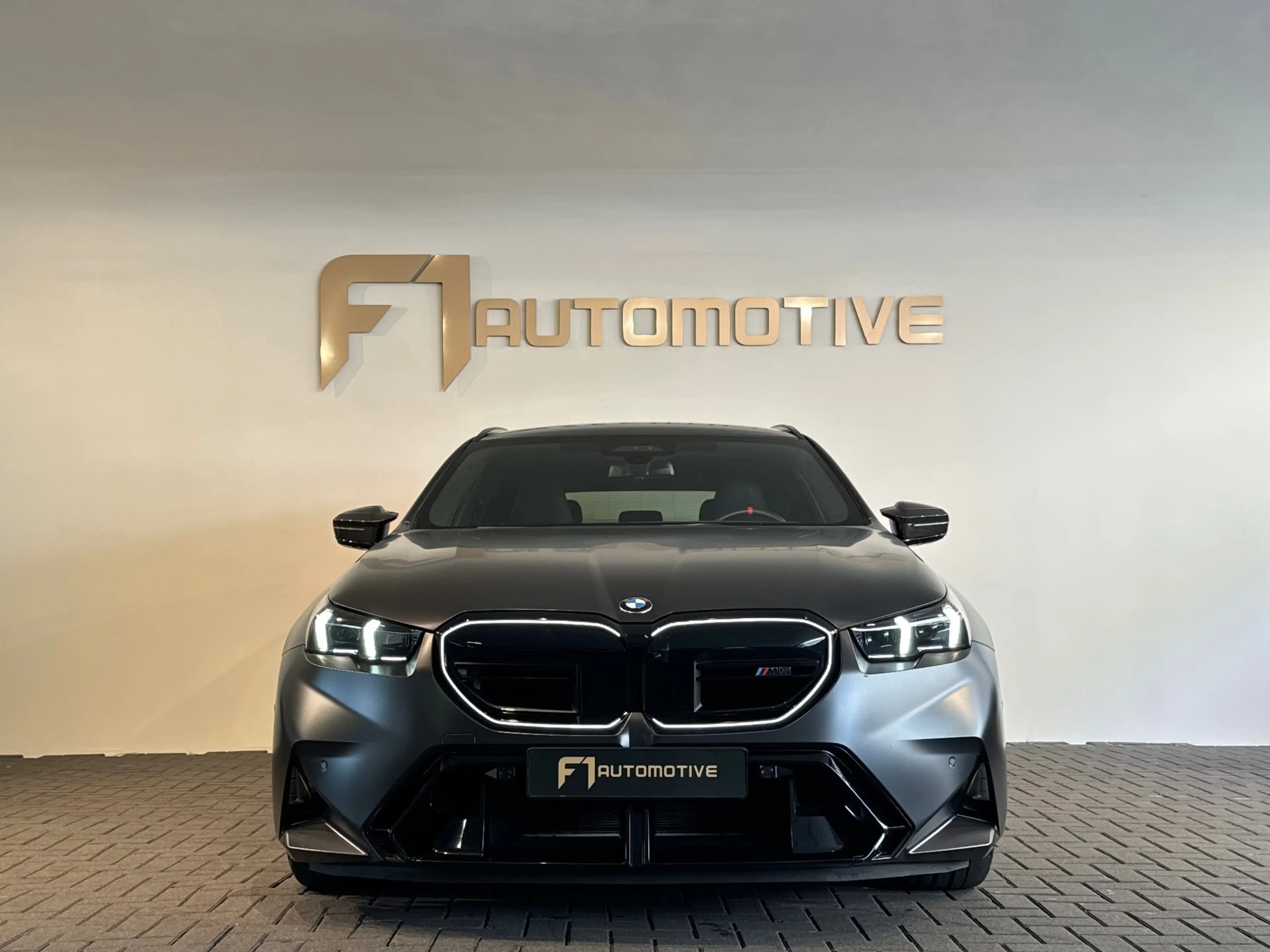 BMW M5 5-serie Touring Pano|Ceramic|B&W|HuD|Carbon|M Driv — photo 9
